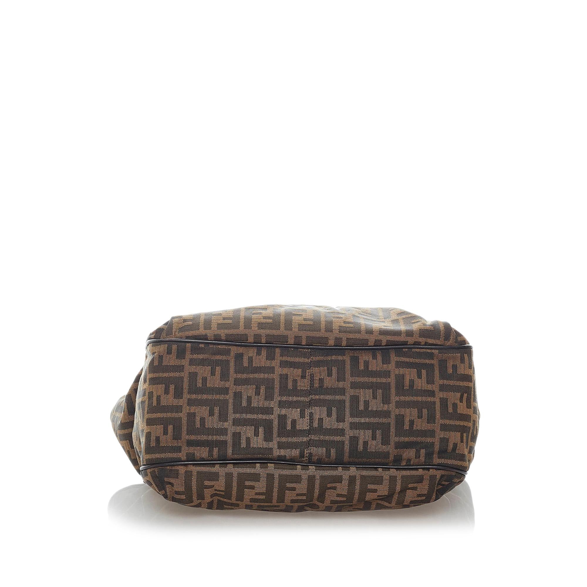 Fendi Zucca Canvas Shoulder Bag (SHG-30750)