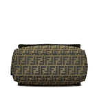 Fendi Zucca Canvas Shoulder Bag (SHG-x2dtKP)