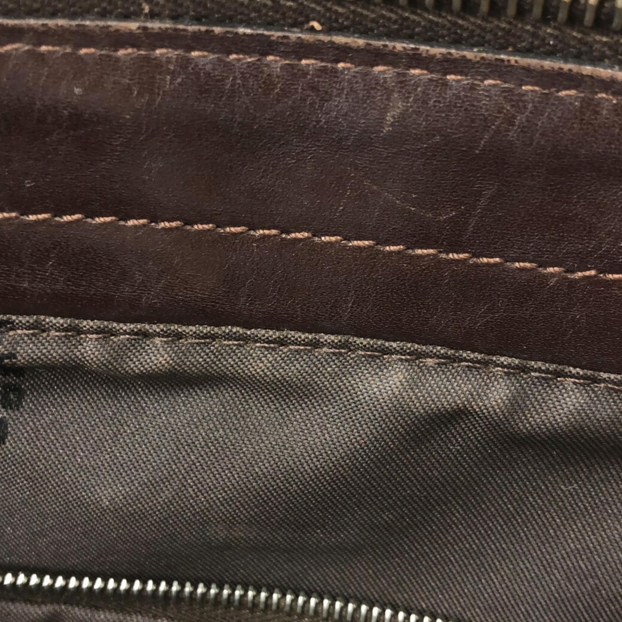 Fendi Zucca Canvas Shoulder Bag (SHG-foDLjp)