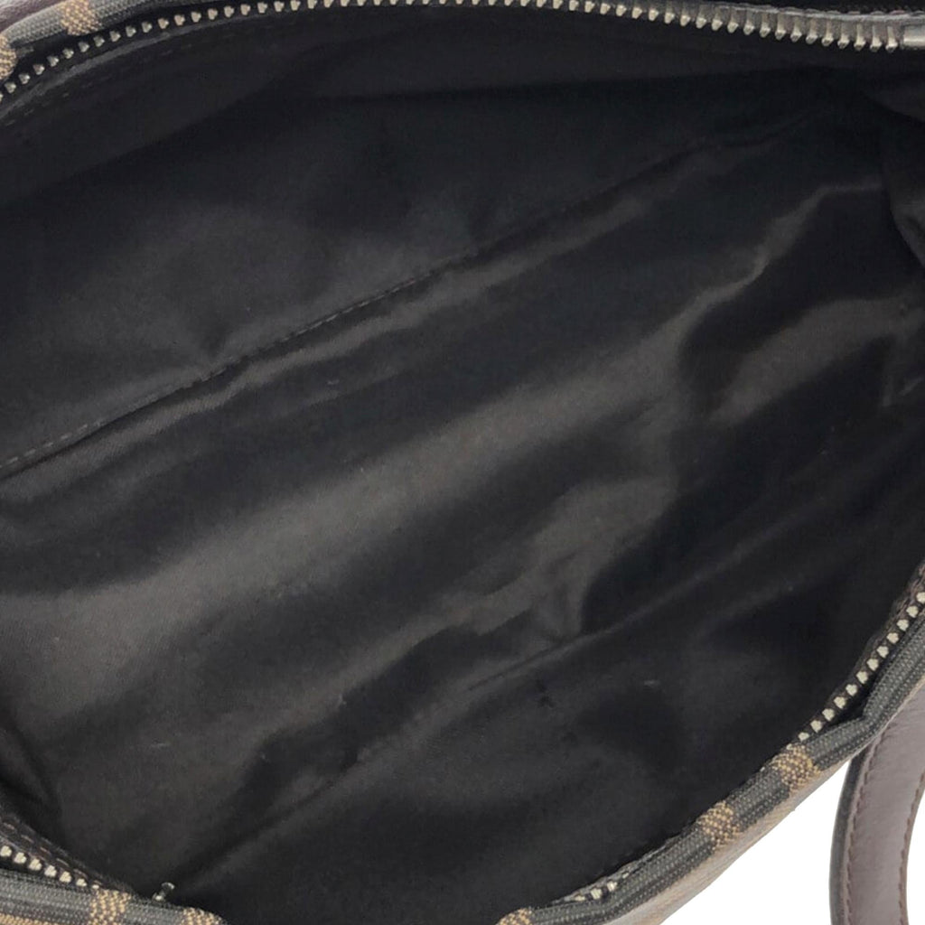 Fendi Zucca Canvas Shoulder Bag (SHG-foDLjp)