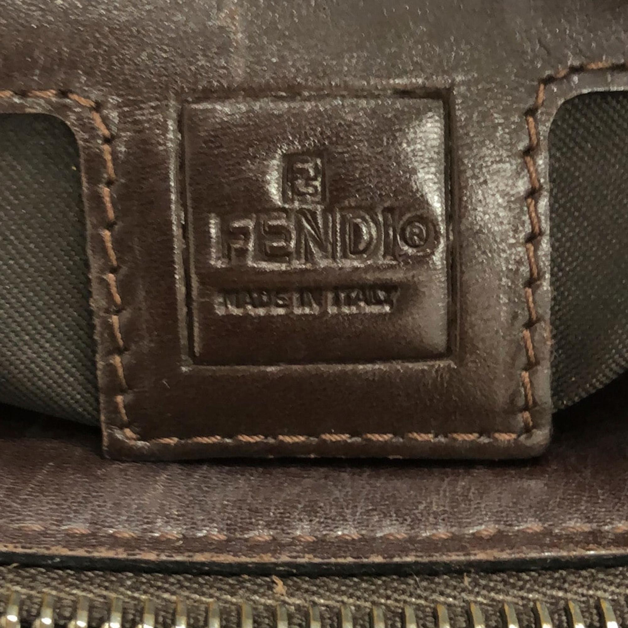 Fendi Zucca Canvas Shoulder Bag (SHG-foDLjp)