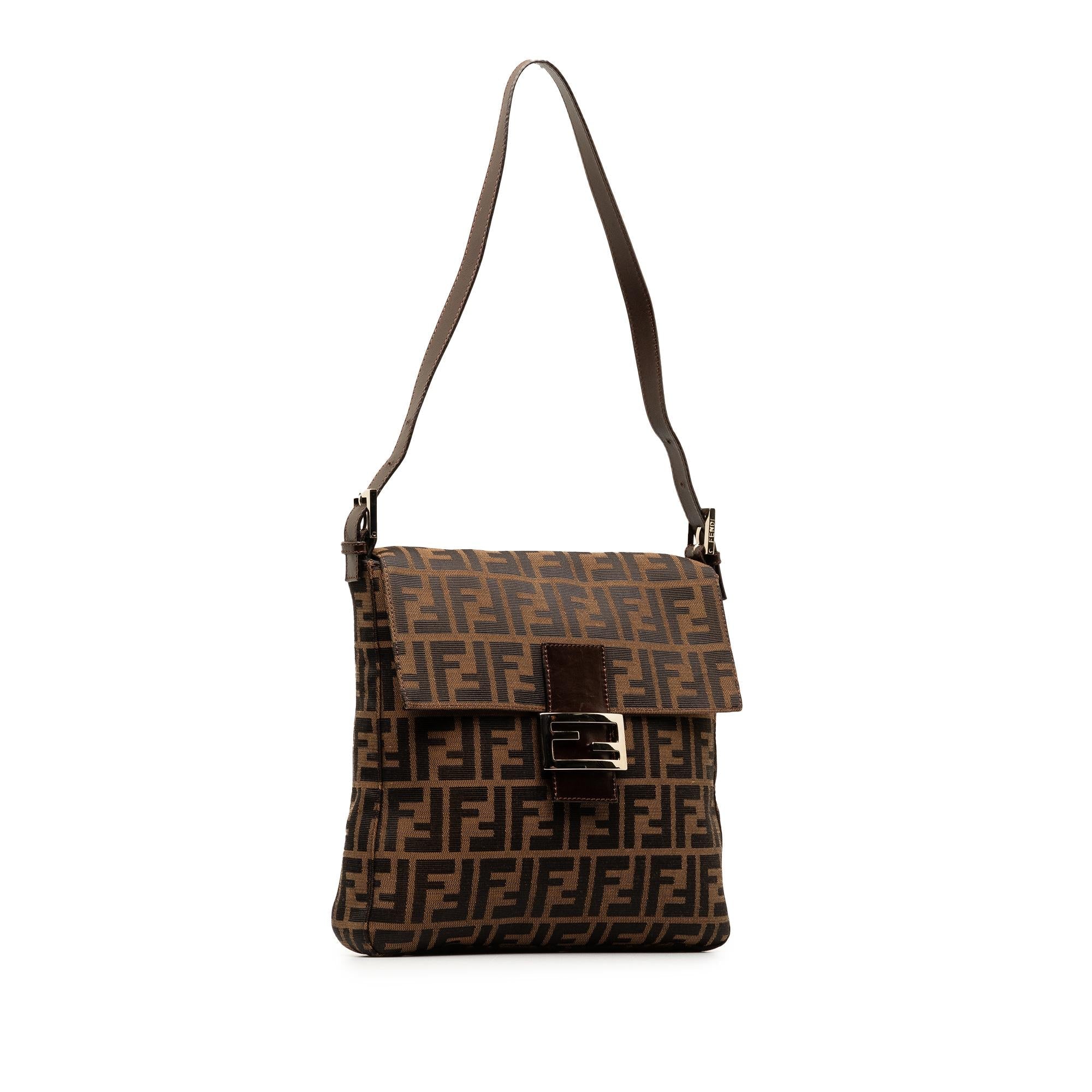 Fendi Zucca Canvas Shoulder Bag (SHG-LRl3O0)