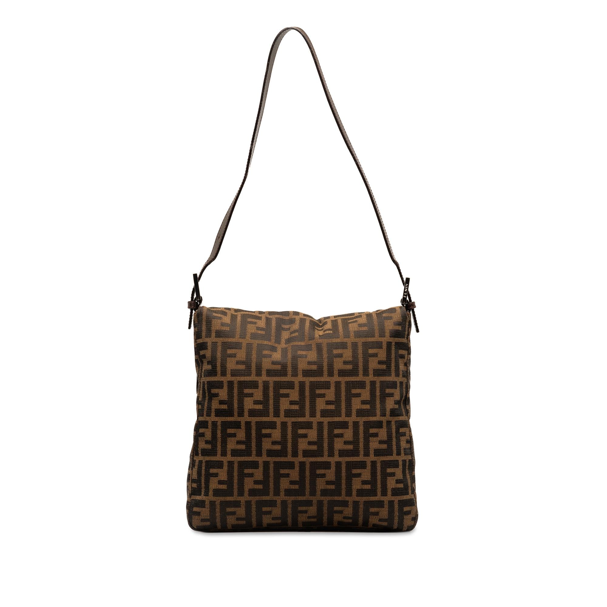 Fendi Zucca Canvas Shoulder Bag (SHG-2gkKyr)