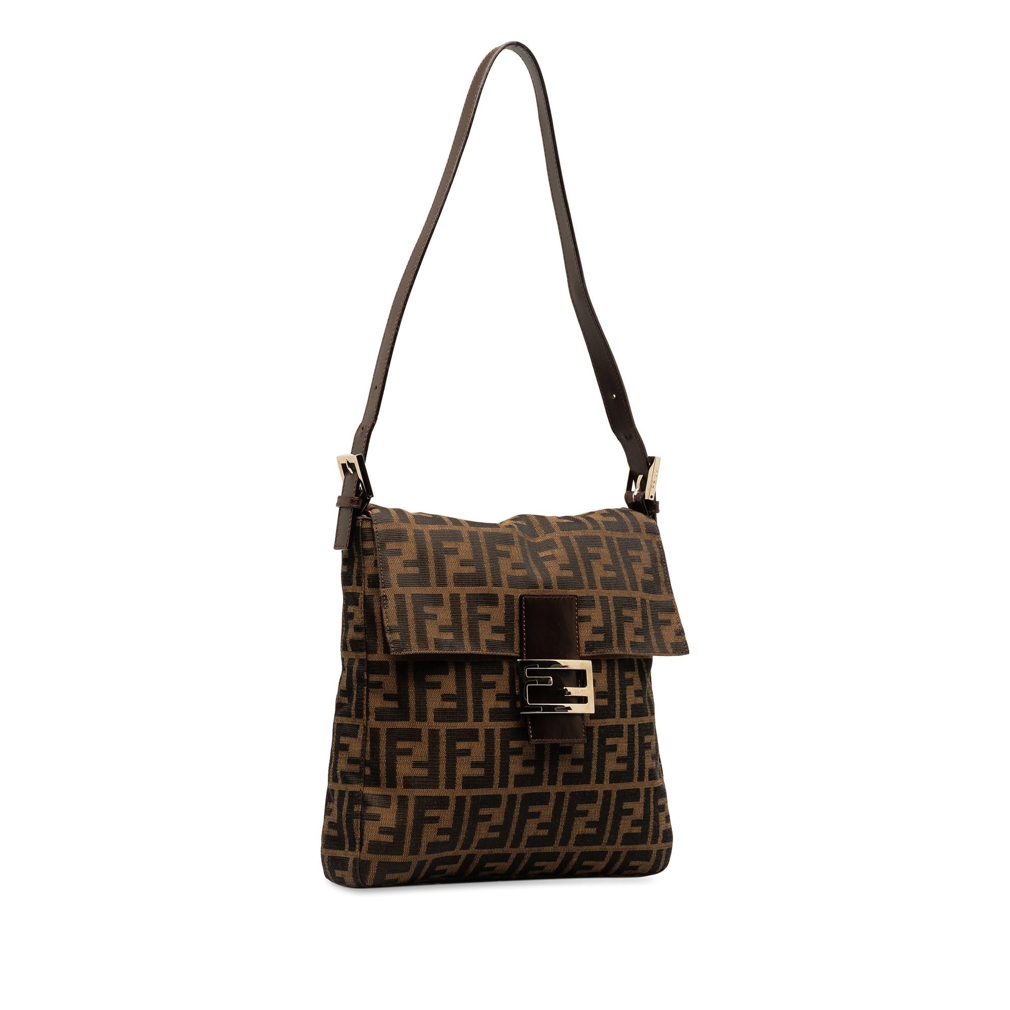Fendi Zucca Canvas Shoulder Bag (SHG-2gkKyr)