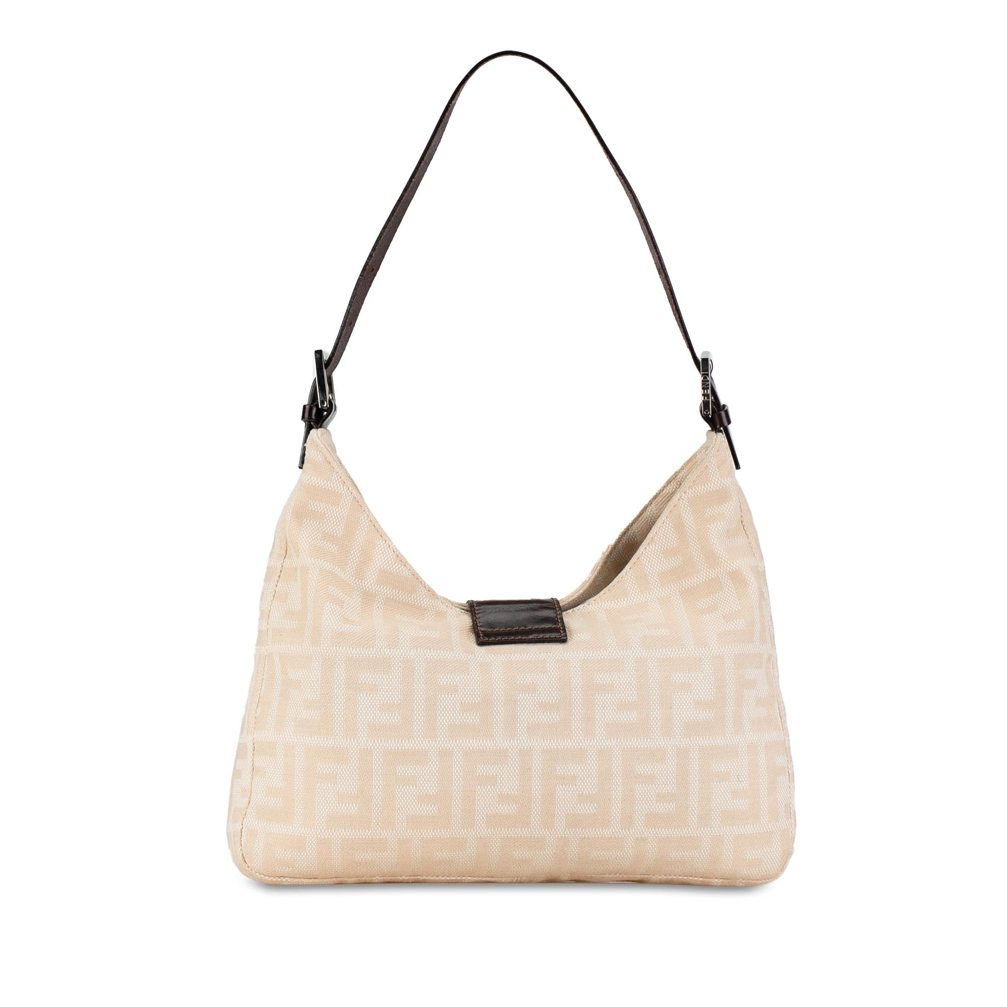 Fendi Zucca Canvas Shoulder Bag (SHG-fcMQey)