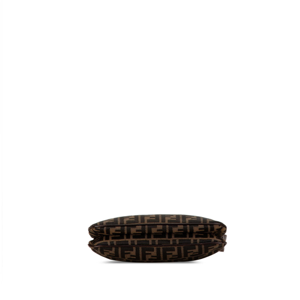 Fendi Zucca Canvas Shoulder Bag (SHG-qsxvz4)