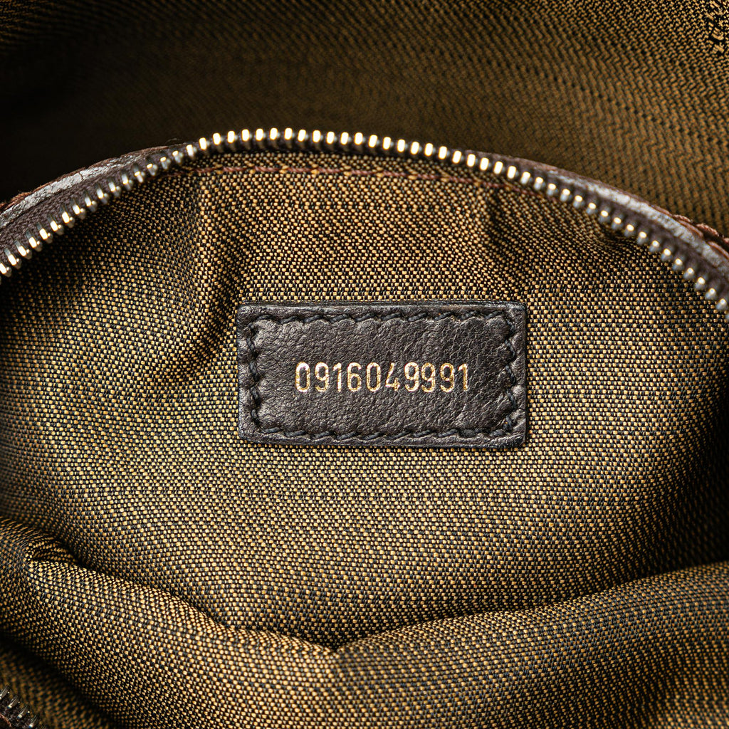 Fendi Zucca Canvas Shoulder Bag (SHG-qsxvz4)