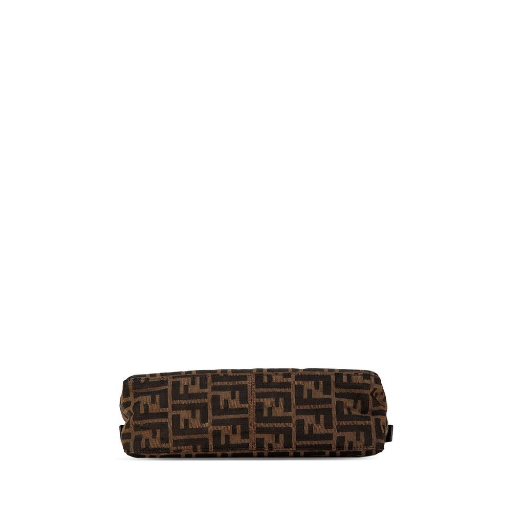 Fendi Zucca Canvas Shoulder Bag (SHG-wUEn4V)
