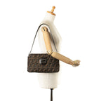 Fendi Zucca Canvas Shoulder Bag (SHG-8LPUrv)