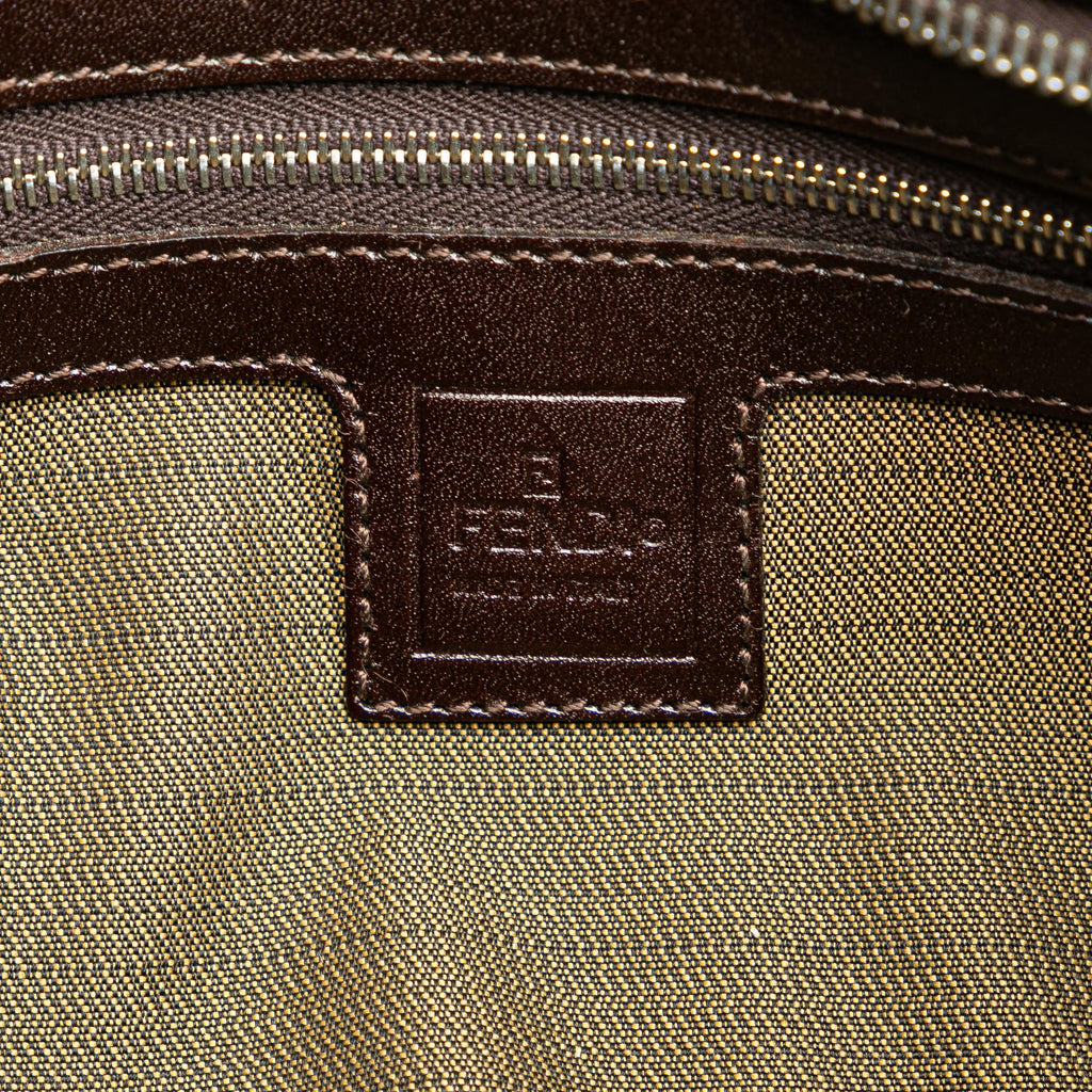 Fendi Zucca Canvas Shoulder Bag (SHG-4Xj6RC)