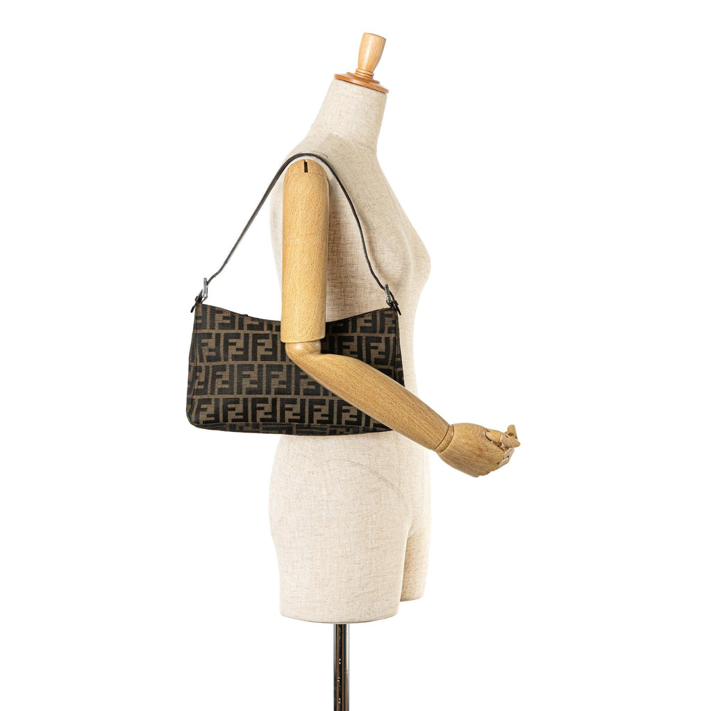 Fendi Zucca Canvas Shoulder Bag (SHG-4Xj6RC)