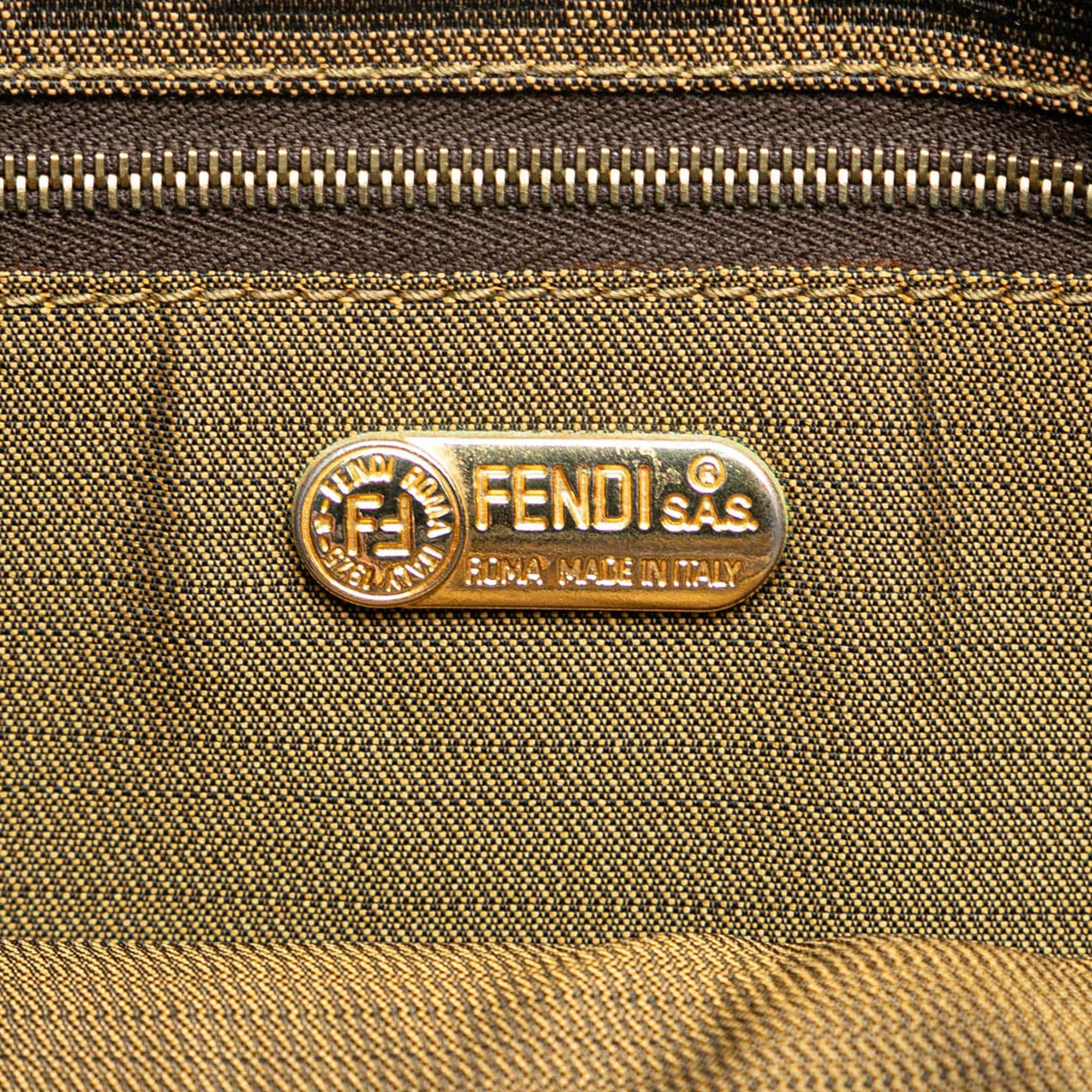 Fendi Zucca Canvas Shoulder Bag (SHG-yOwRMC)