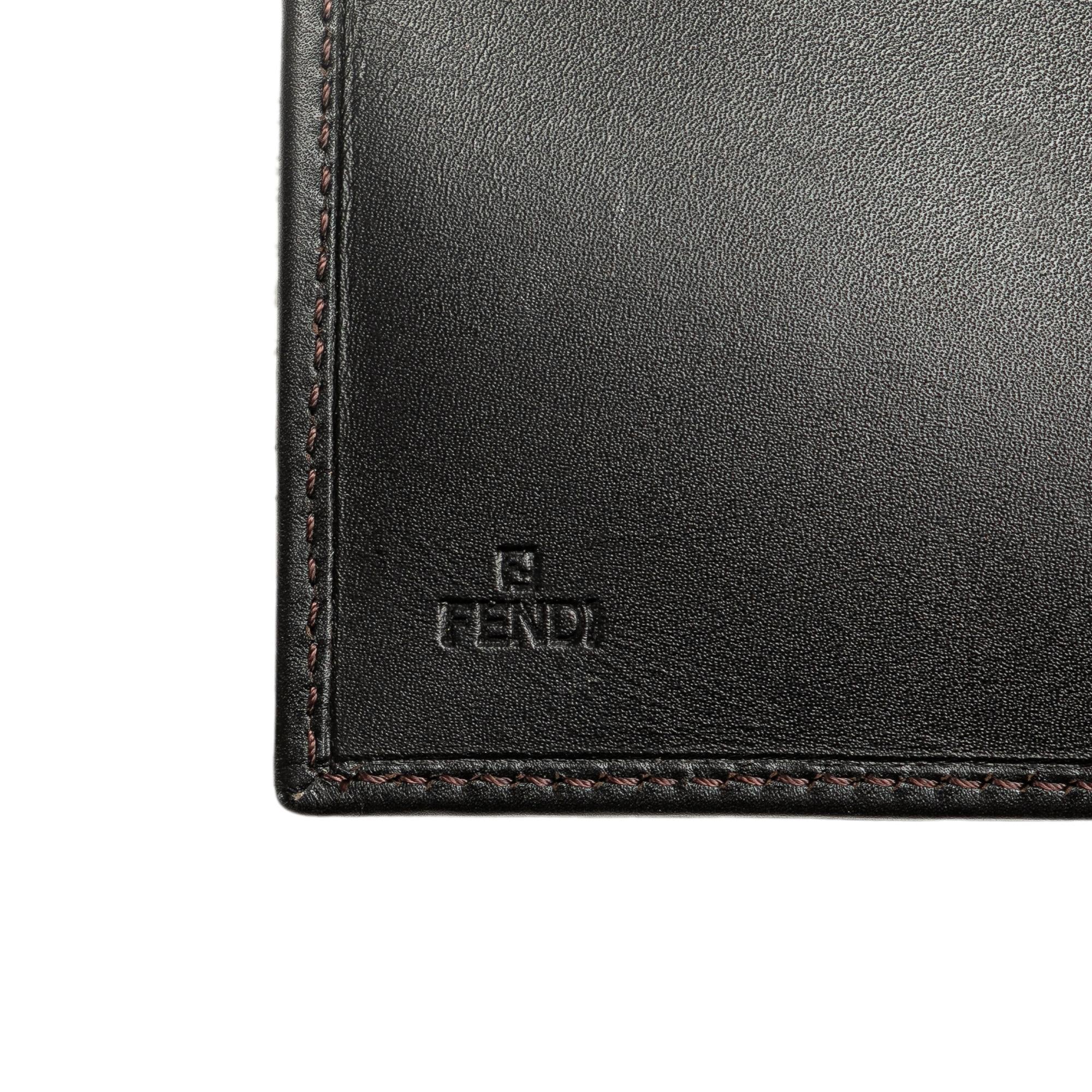 Fendi Zucca Canvas Small Wallet (SHG-SCuGqw)