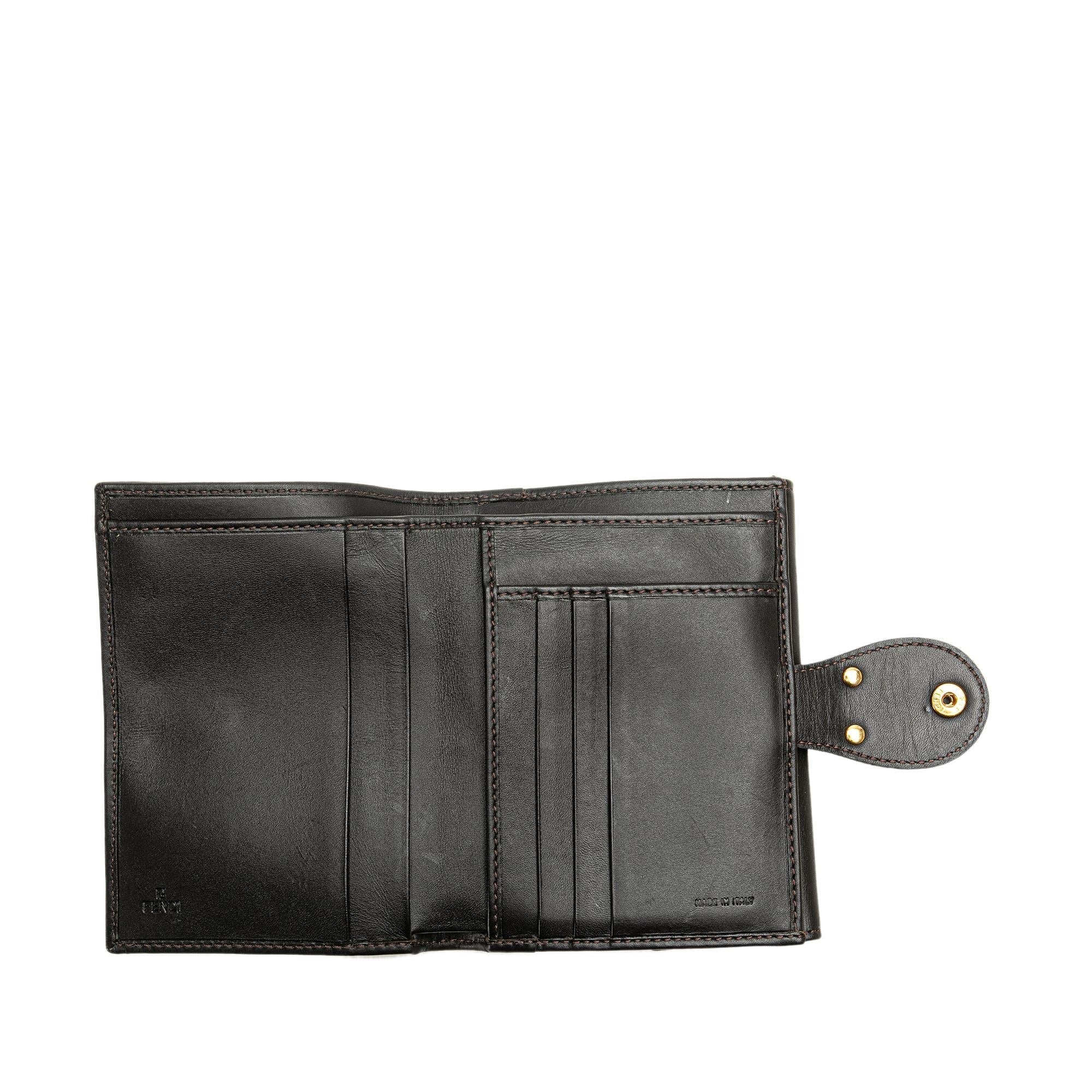 Fendi Zucca Canvas Small Wallet (SHG-SCuGqw)