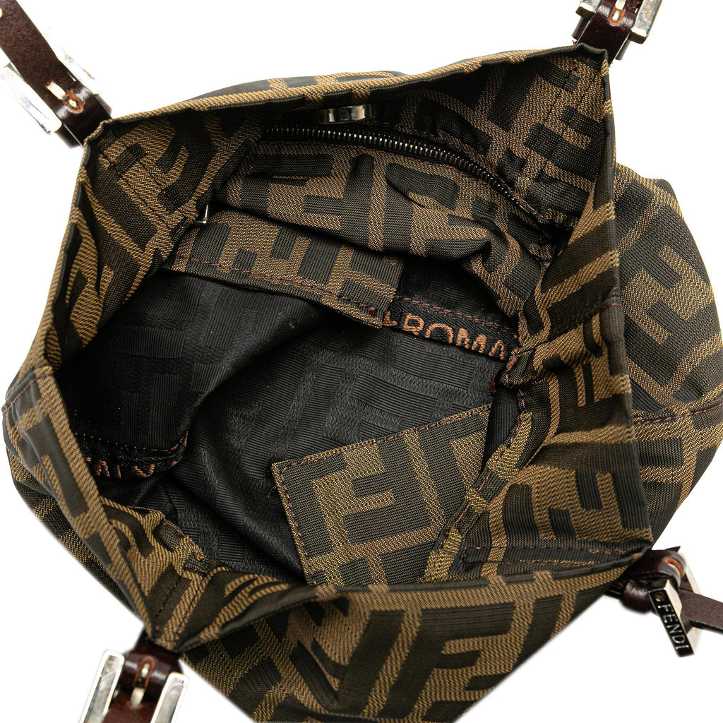 Fendi Zucca Canvas Tote (SHG-cPuADO)
