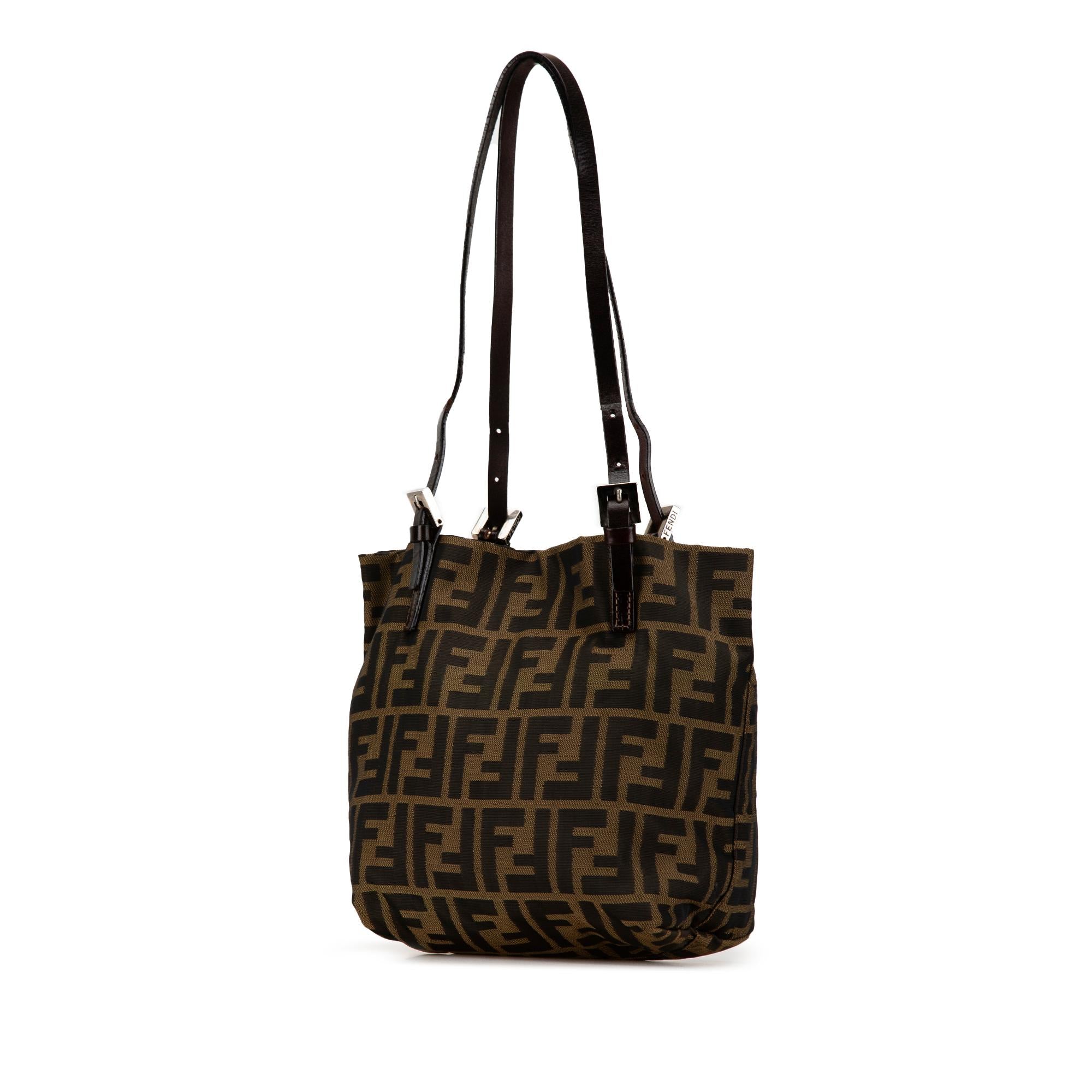 Fendi Zucca Canvas Tote (SHG-cPuADO)
