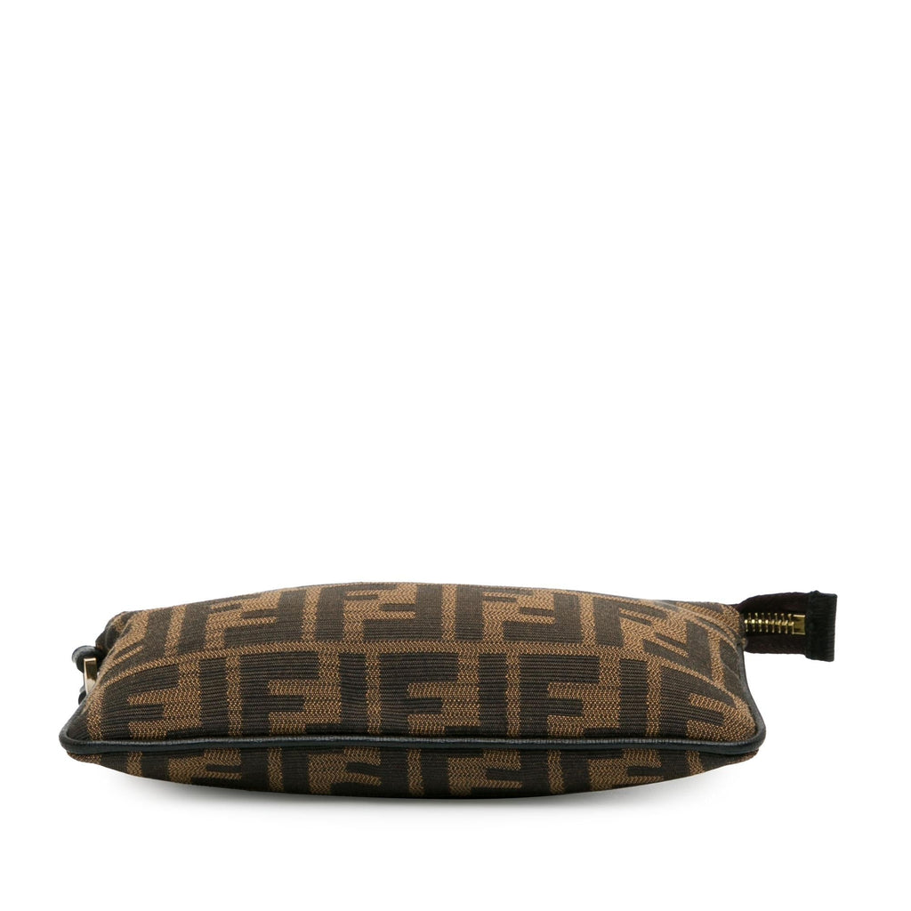 Fendi Zucca Canvas Wristlet Pouch (SHG-tzeTUn)