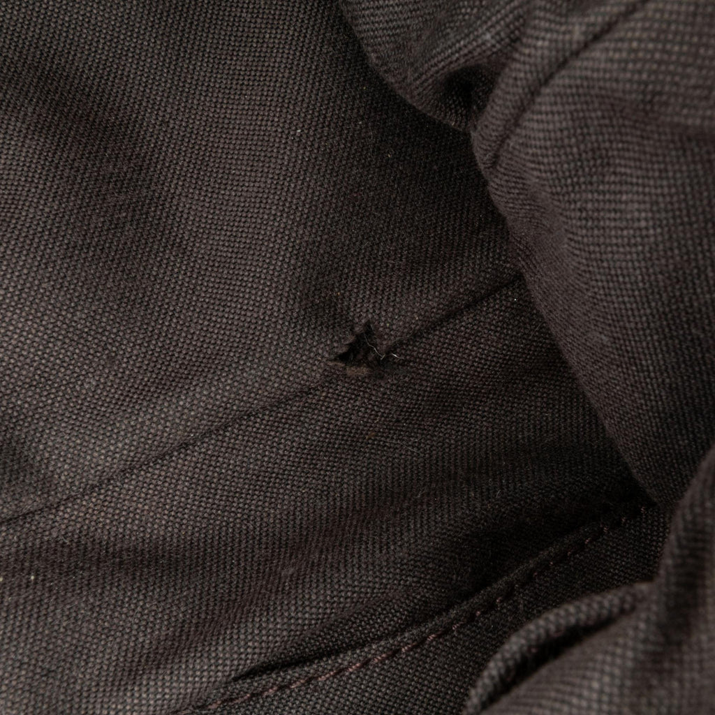 Fendi Zucca Canvas Wristlet Pouch (SHG-tzeTUn)