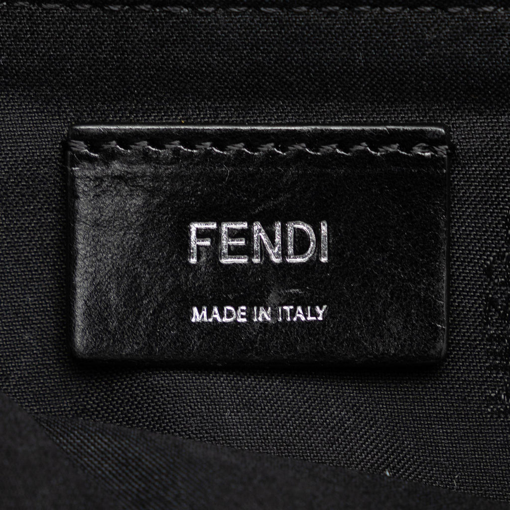 Fendi Zucca Canvas and Leather Convertible Baguette (SHG-KaNFYi)