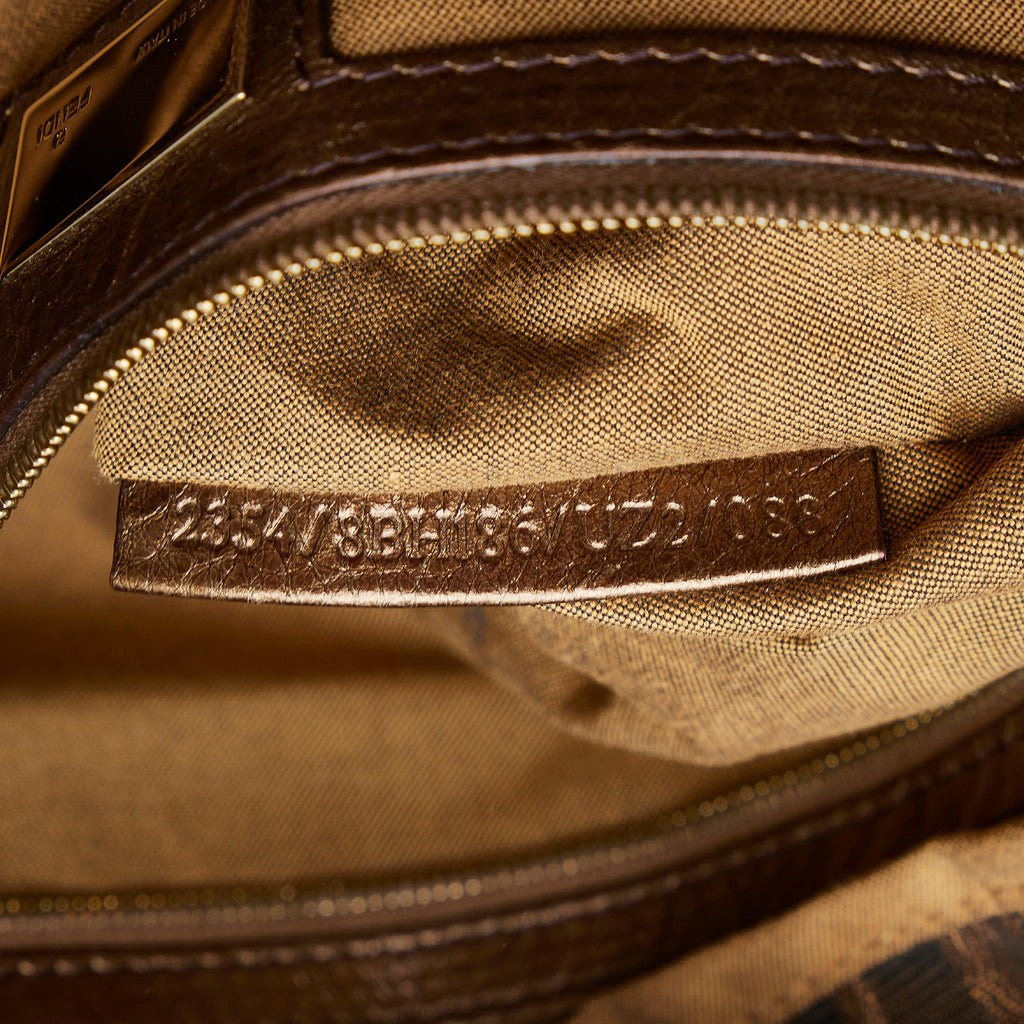 Fendi Zucca Chef Hobo Bag (SHG-9MbIXV)