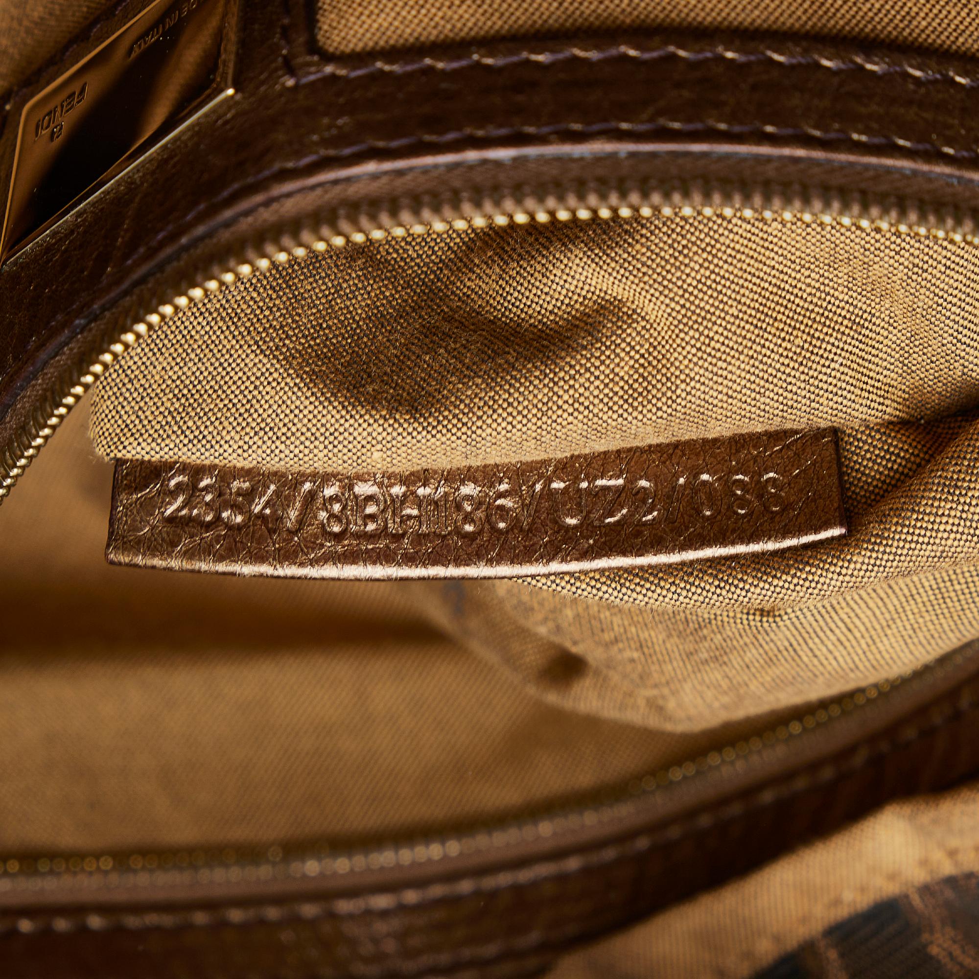 Fendi Zucca Chef Hobo Bag (SHG-9MbIXV)