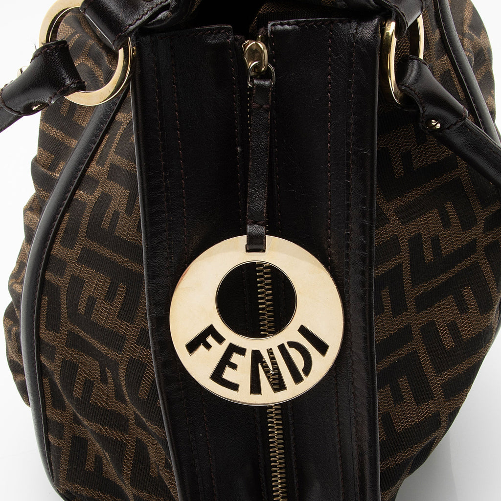 Fendi Zucca Chef Large Tote (SHF-YB3b1E)