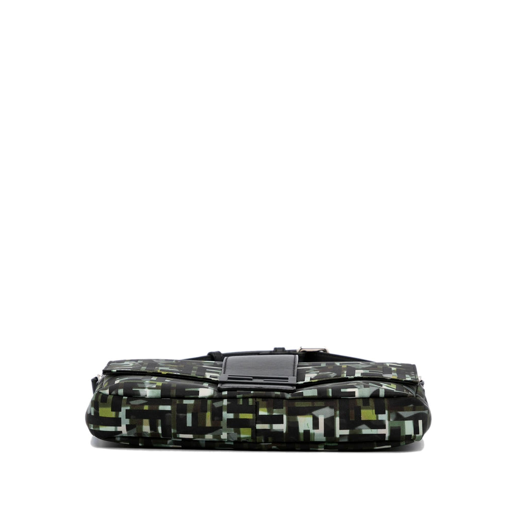 Fendi Zucca Convertible Baguette (SHG-hu0qBv)