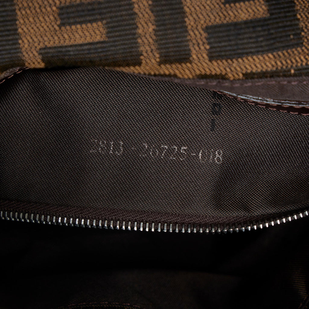 Fendi Zucca Double Flap Baguette (SHG-8sUN0W)