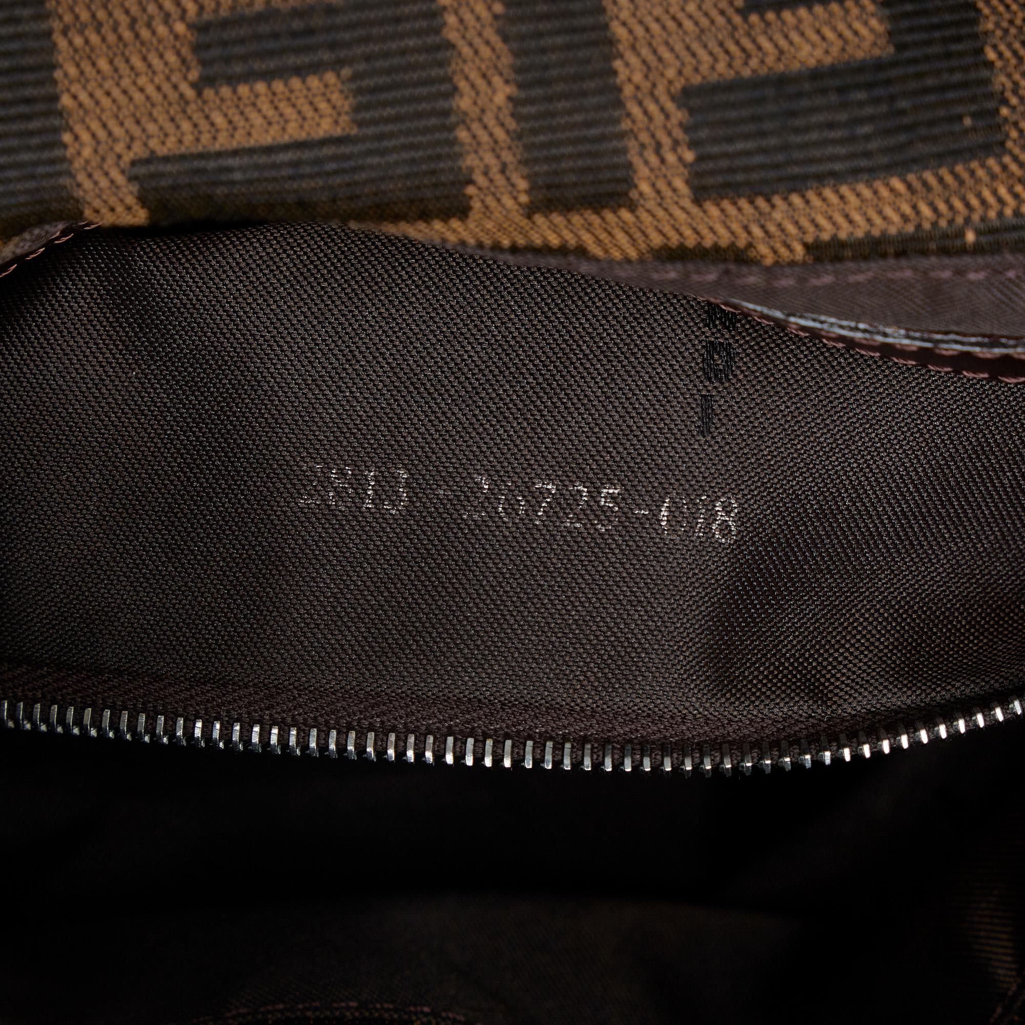Fendi Zucca Double Flap Baguette (SHG-8sUN0W)