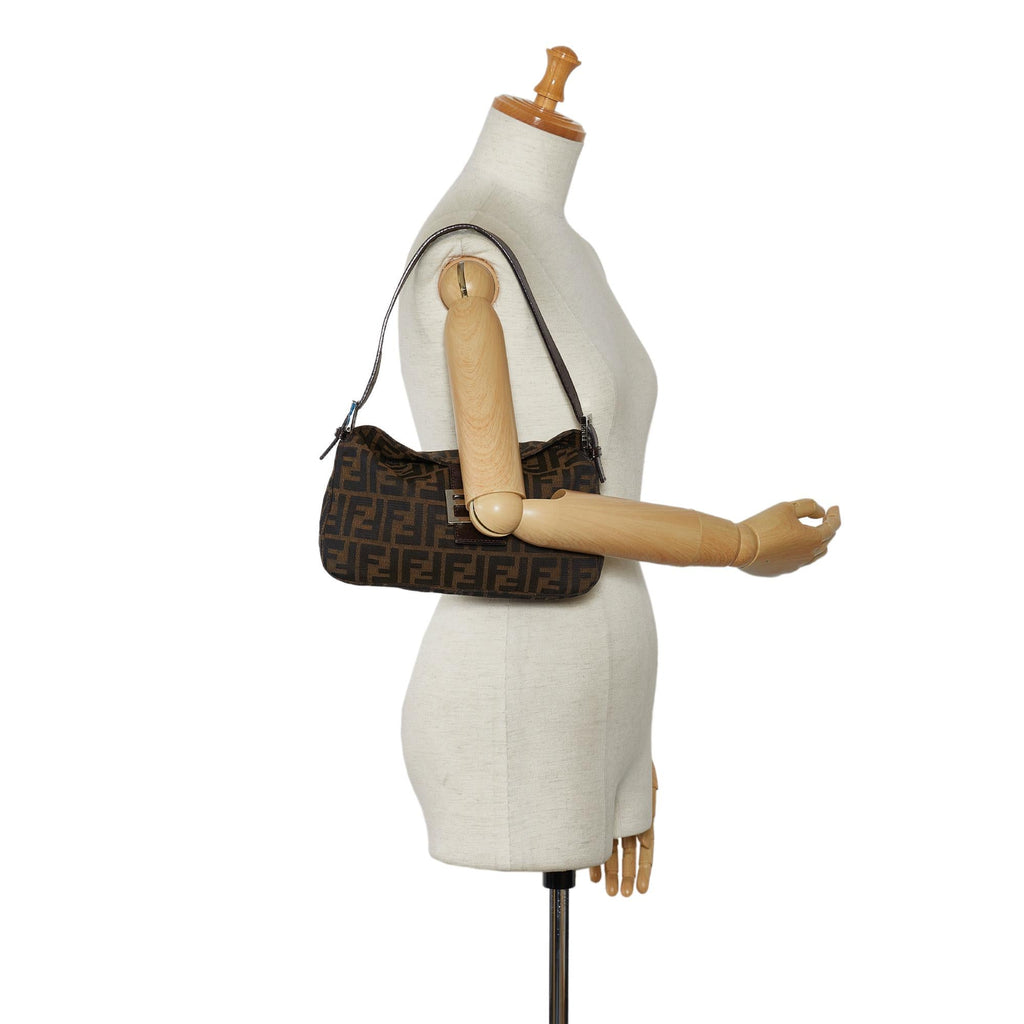 Fendi Zucca Double Flap Baguette (SHG-DmHE3n)