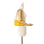 Fendi Zucca Embossed Chain Midi Baguette (SHG-cFziRb)