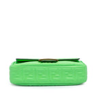 Fendi Zucca Embossed Chain Midi Baguette (SHG-KB1MMj)