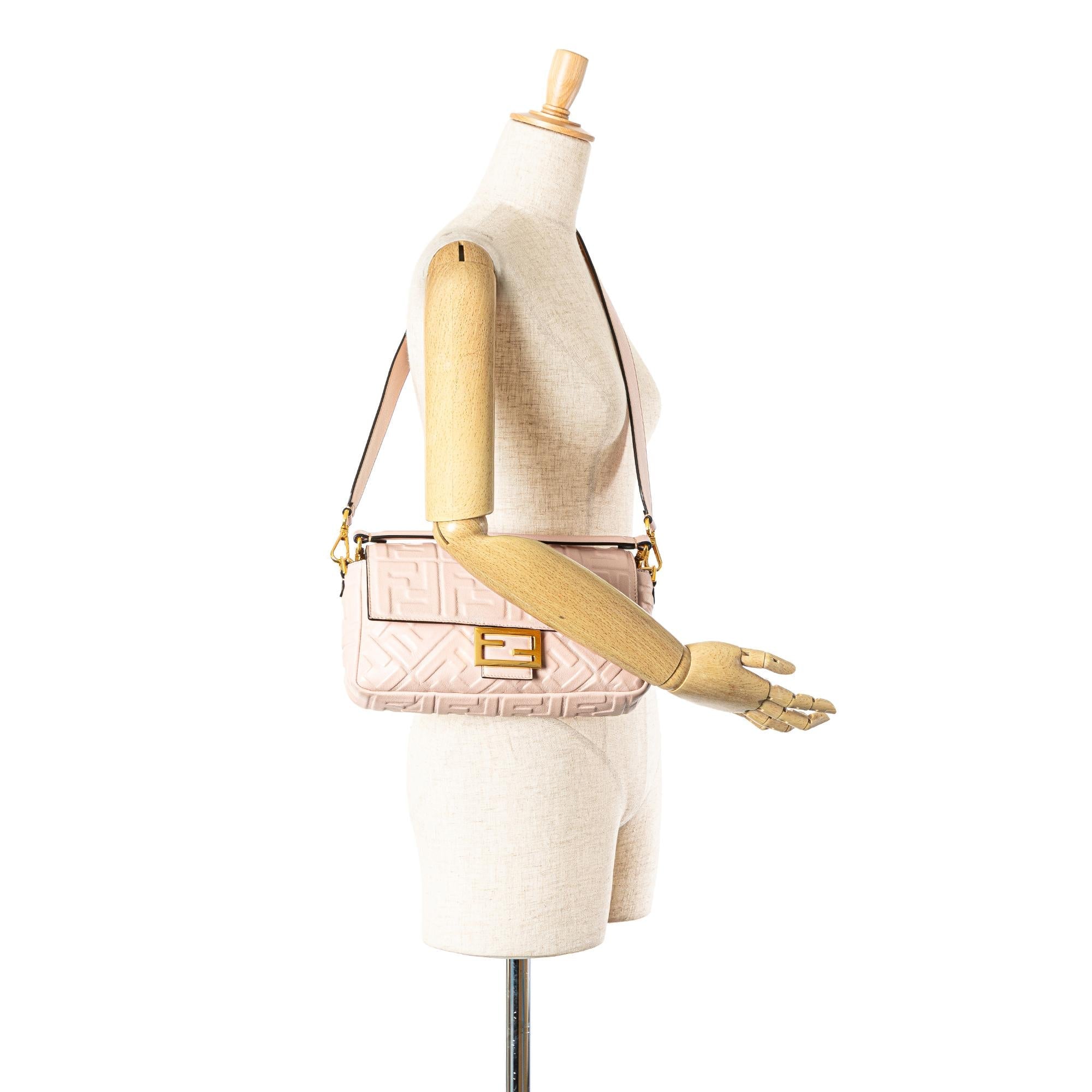 Fendi Zucca Embossed Leather Baguette Satchel (SHG-4WH2gQ)