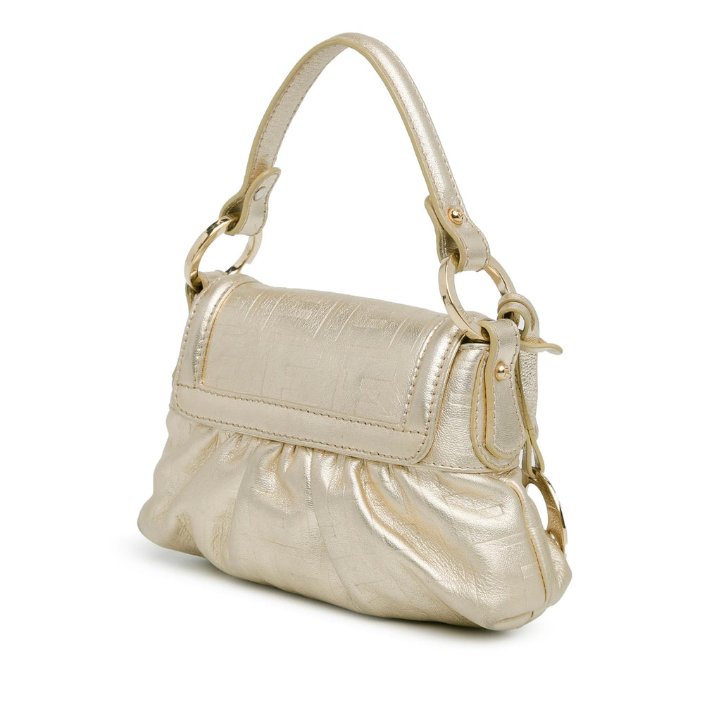 Fendi Zucca Embossed Leather Chef Flap (SHG-mTgdEi)