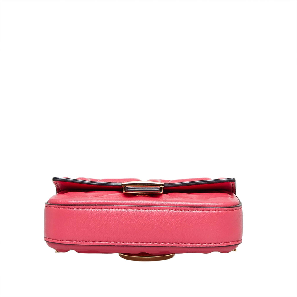 Fendi Zucca Embossed Nano Baguette Charm (SHG-UkSPt4)