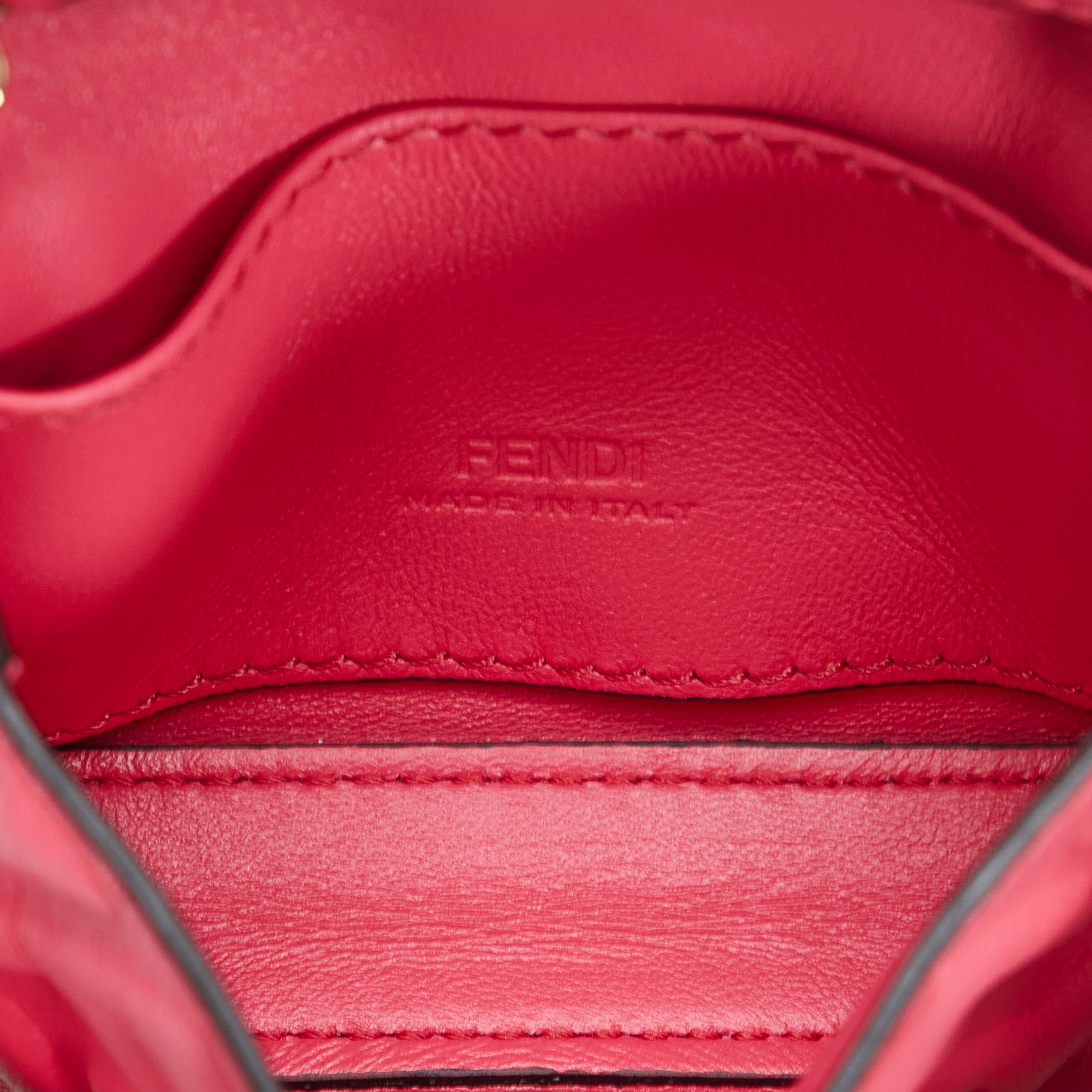 Fendi Zucca Embossed Nano Baguette Charm (SHG-UkSPt4)