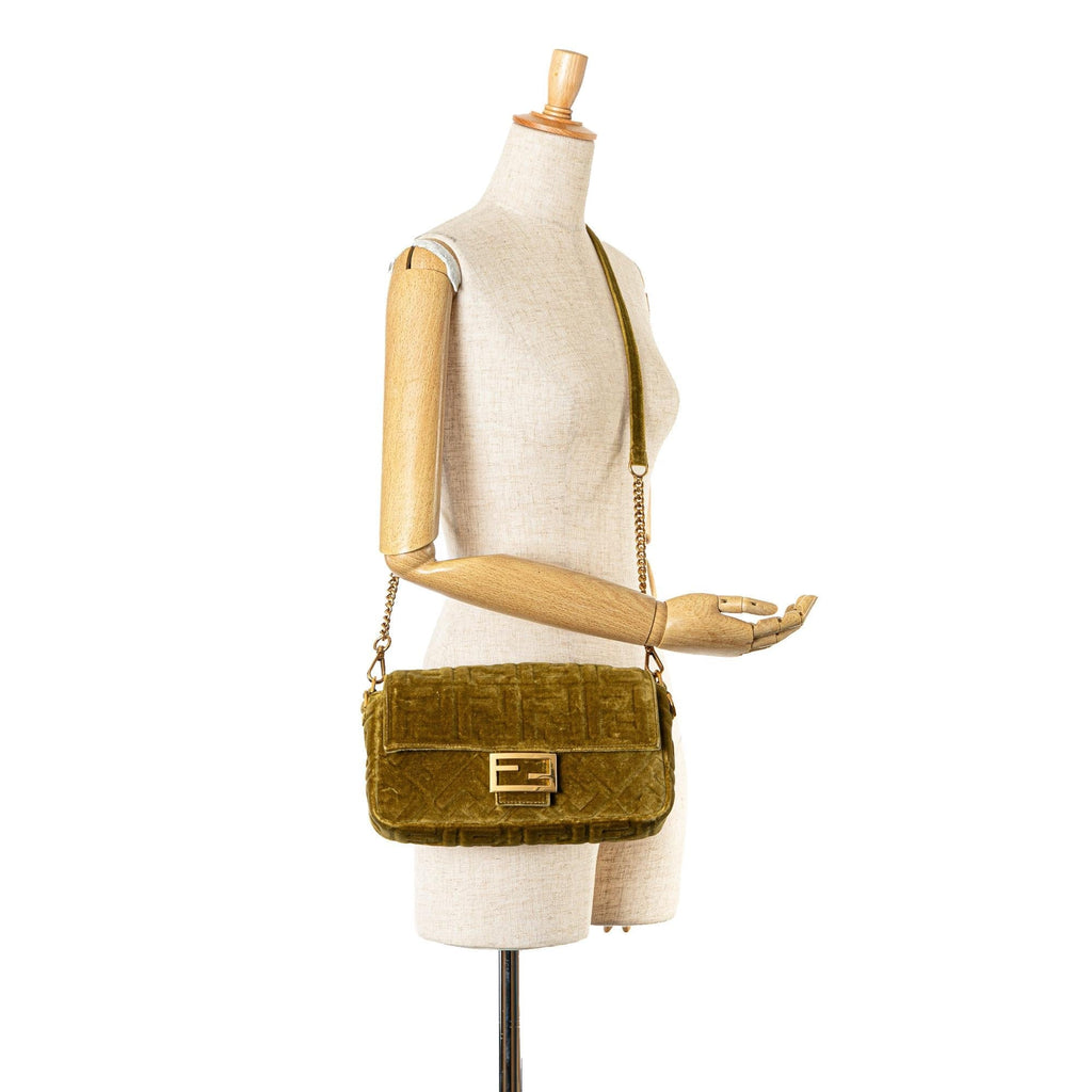 Fendi Zucca Embossed Velvet Baguette Satchel (SHG-TmosbZ)