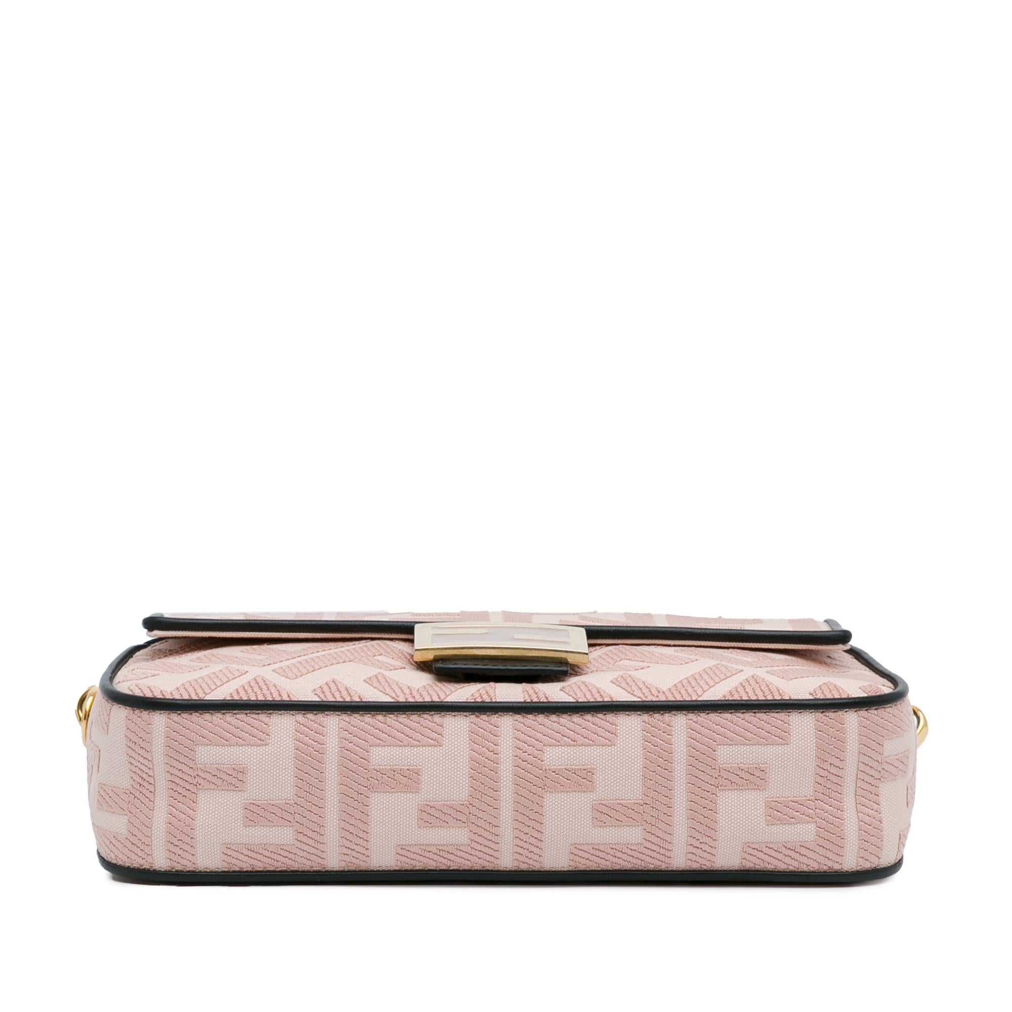 Fendi Zucca Embroidered Baguette Satchel (SHG-3Y1aJA)