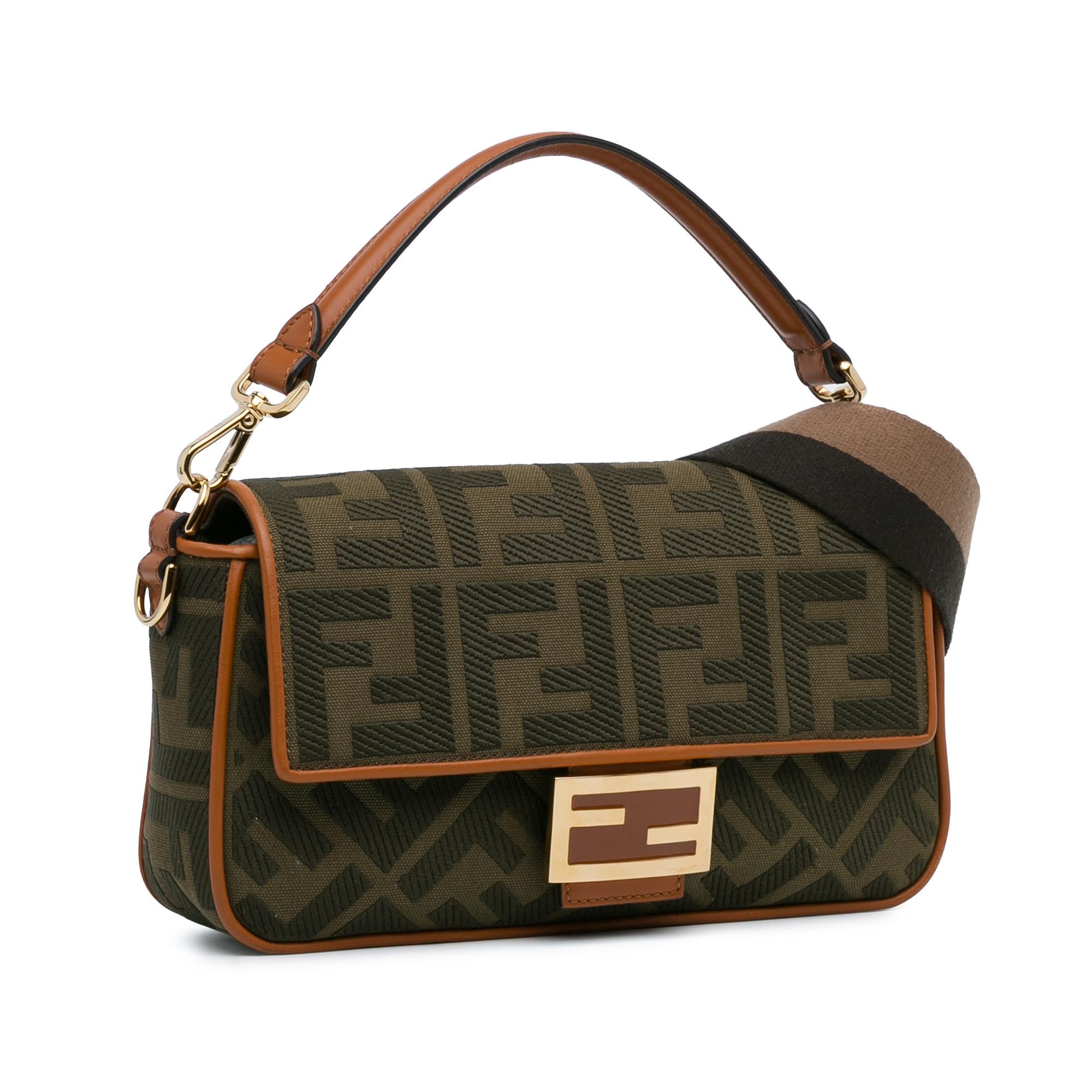 Fendi Zucca Embroidered Baguette Satchel (SHG-DLYg5k)