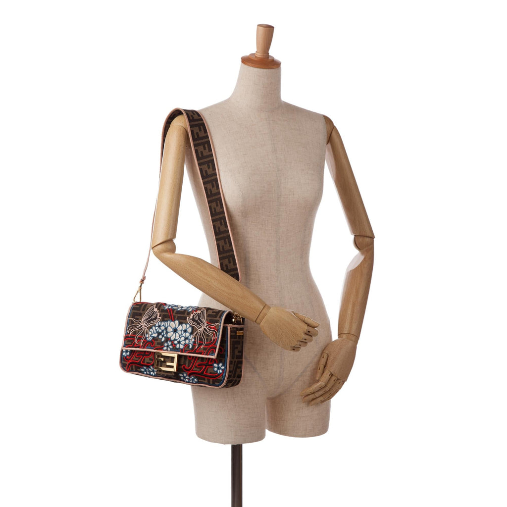 Fendi Zucca Embroidered Karligraphy Baguette (SHG-tbdDOJ)
