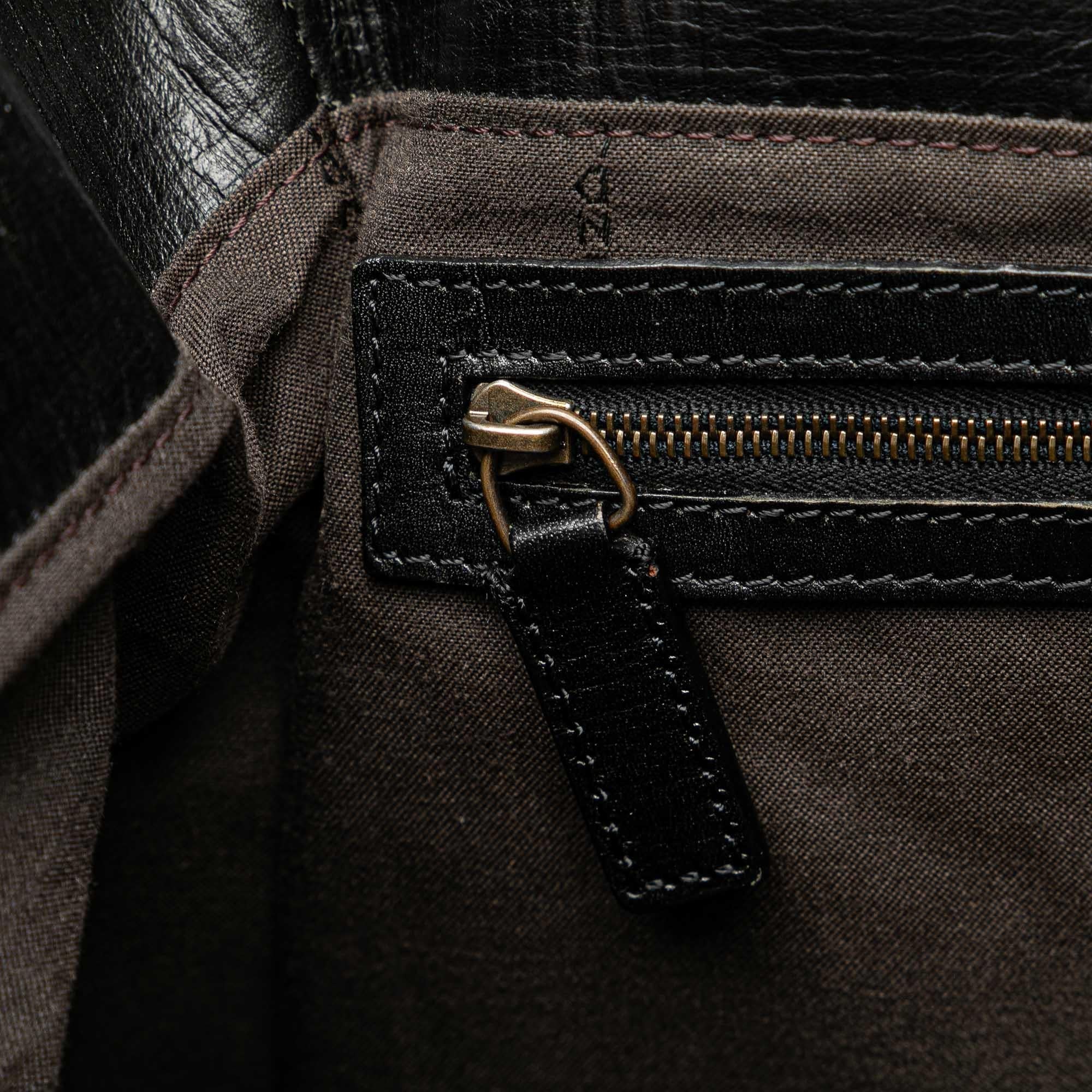 Fendi Zucca Etniko Canvas Handbag (SHG-Uh4Z1z)