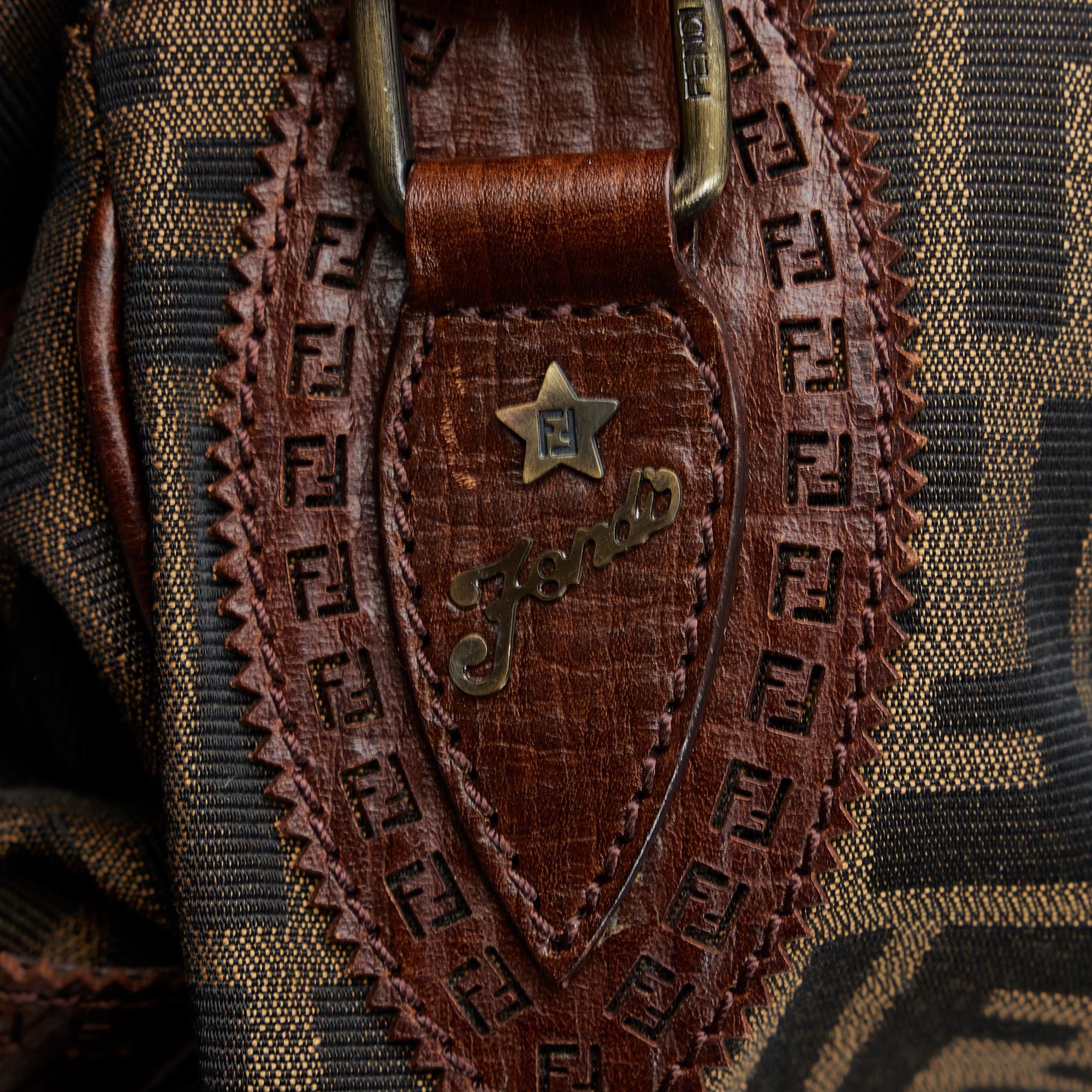 Fendi Zucca Etniko (SHG-k5AAHj)