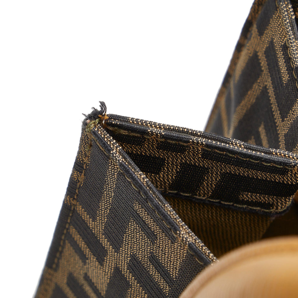 Fendi Zucca Front Pocket Tote (SHG-2HFHzP)