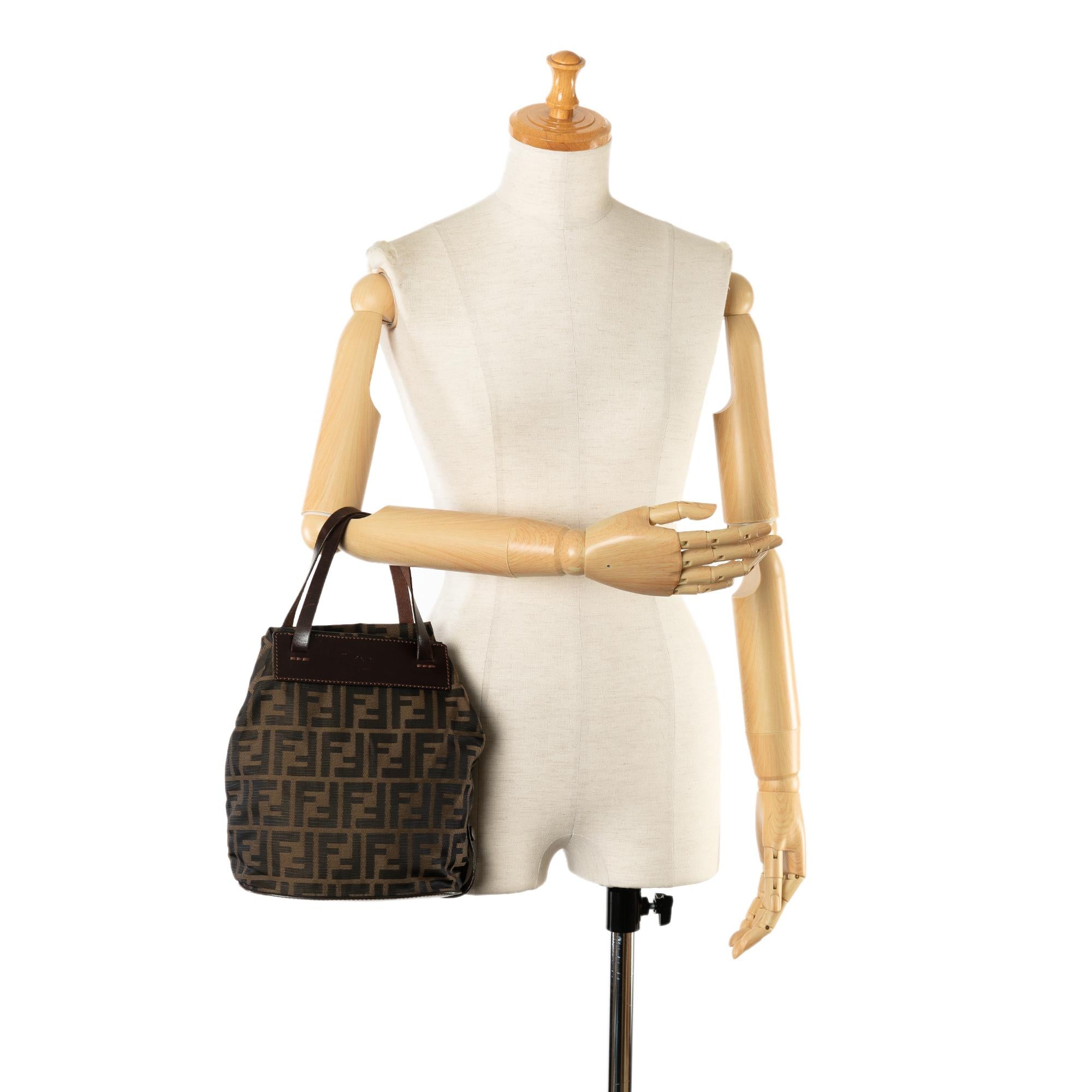 Fendi Zucca Handbag (SHG-JhAhVY)