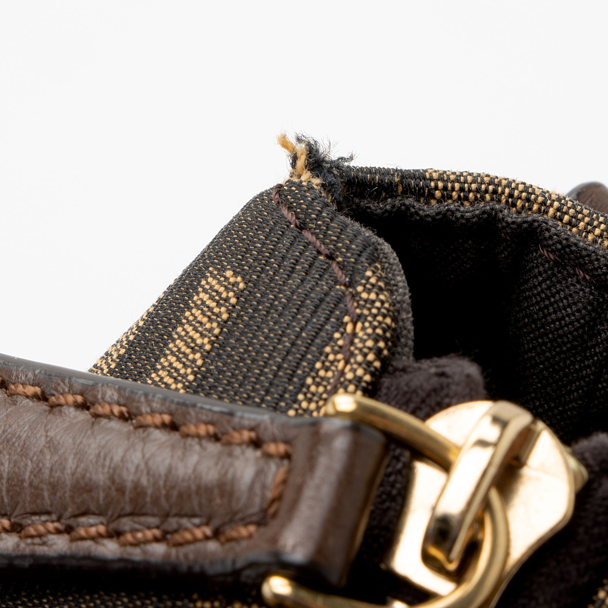 Fendi Zucca Large Convertible Tote (SHF-kcMUot)