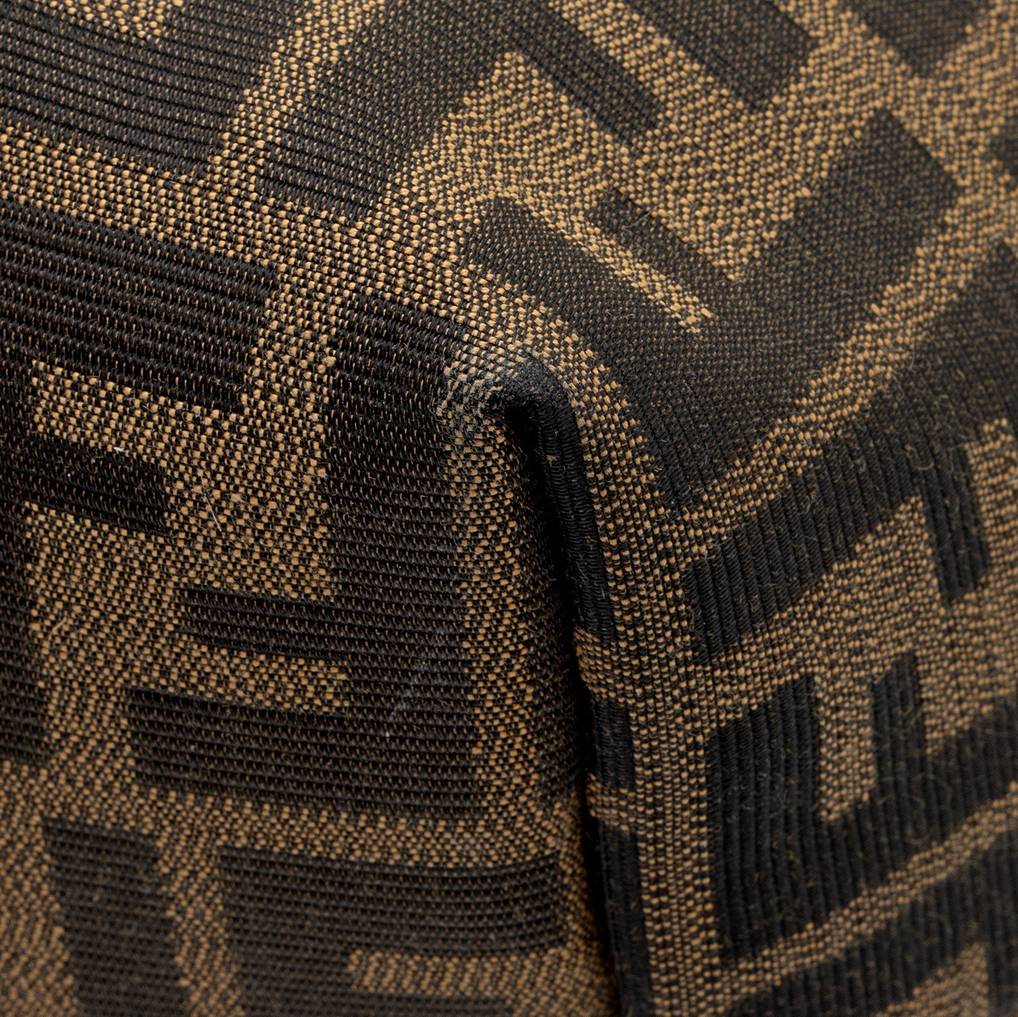 Fendi Zucca Large Convertible Tote (SHF-kcMUot)