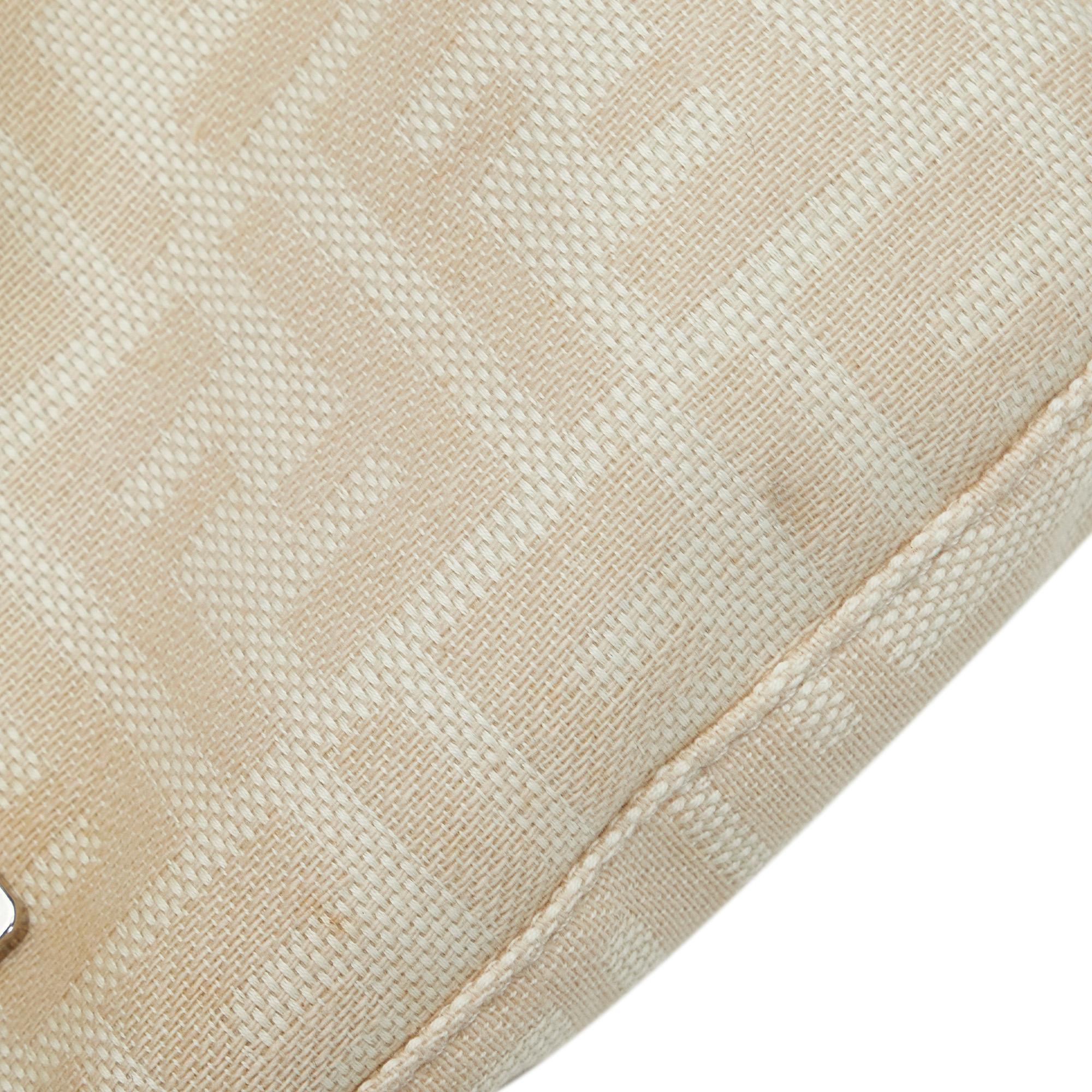 Fendi Zucca Mamma Baguette (SHG-IAVesD)