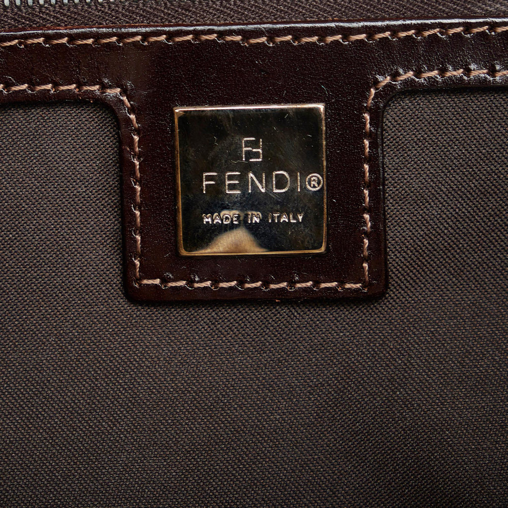 Fendi Zucca Mamma Forever (SHG-vJ28yp)