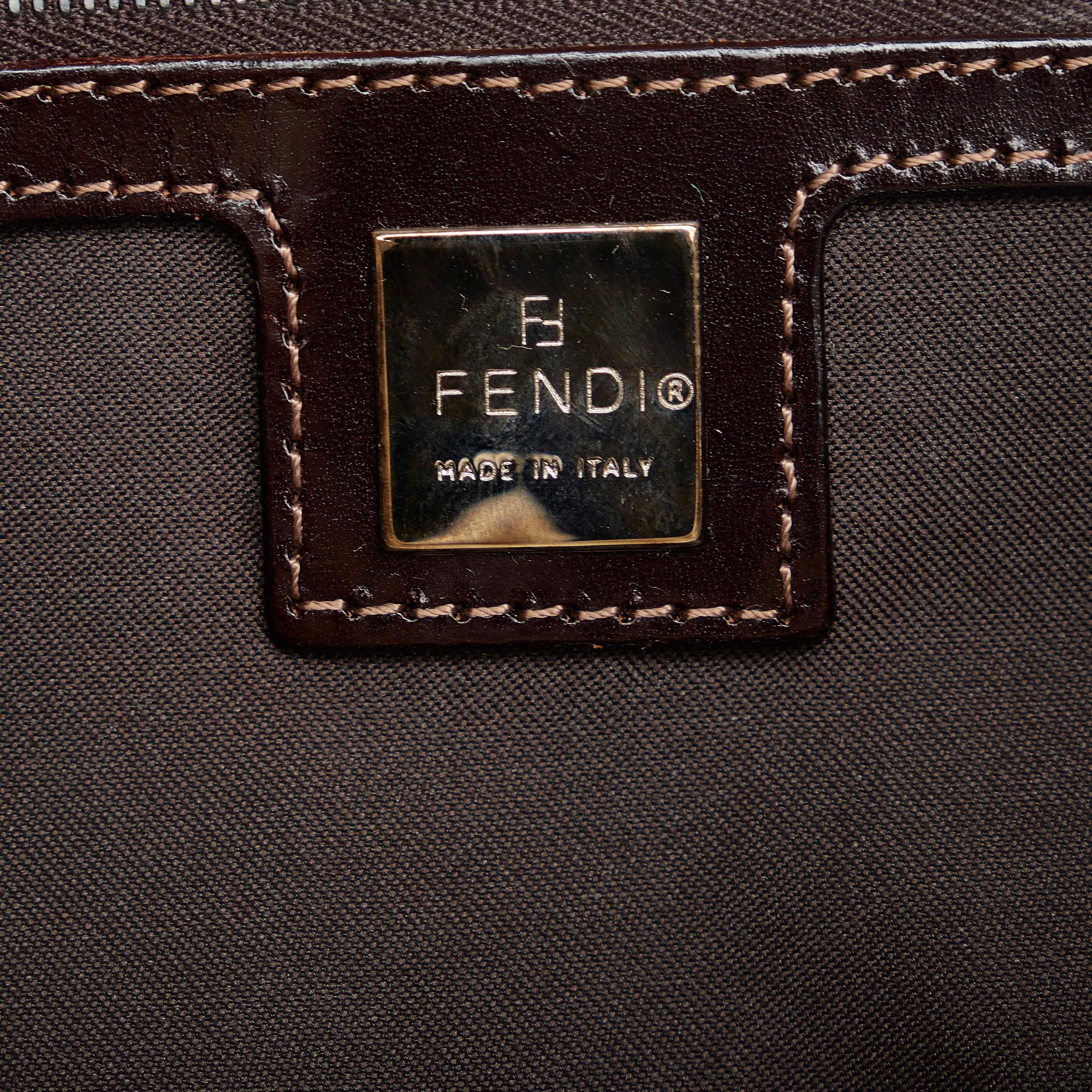 Fendi Zucca Mamma Forever (SHG-vJ28yp)