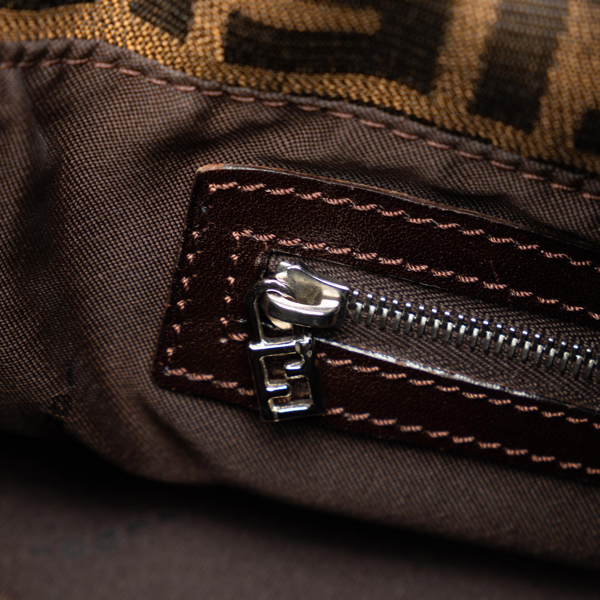 Fendi Zucca Mamma Forever (SHG-SbRO4T)